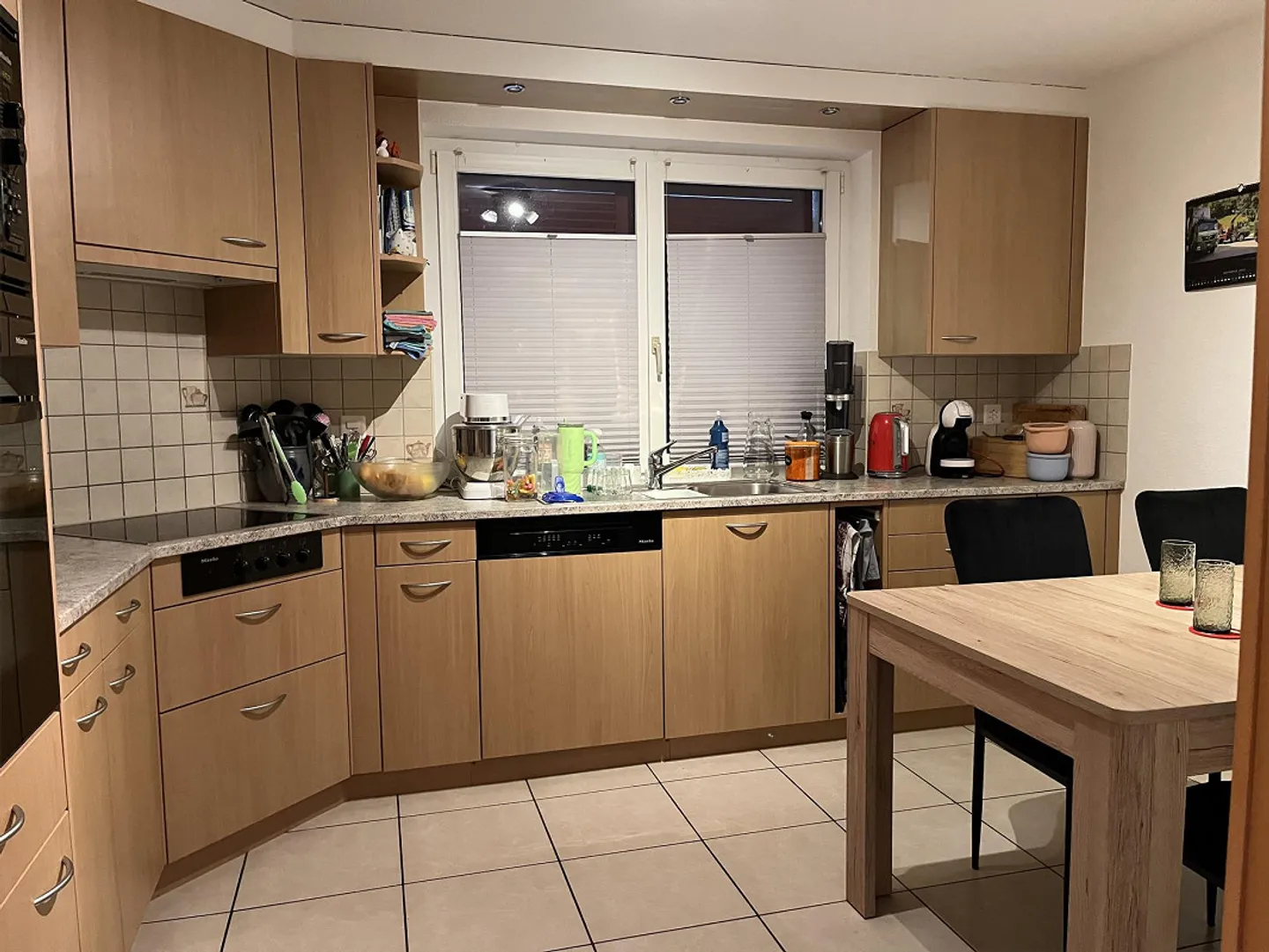 Appartement spacieux de 4,5 pièces au rez-de-chaussée - Photo 8 sur 19