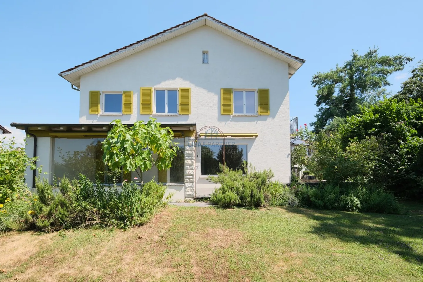 Casa singola in affitto - Foto 2 di 14