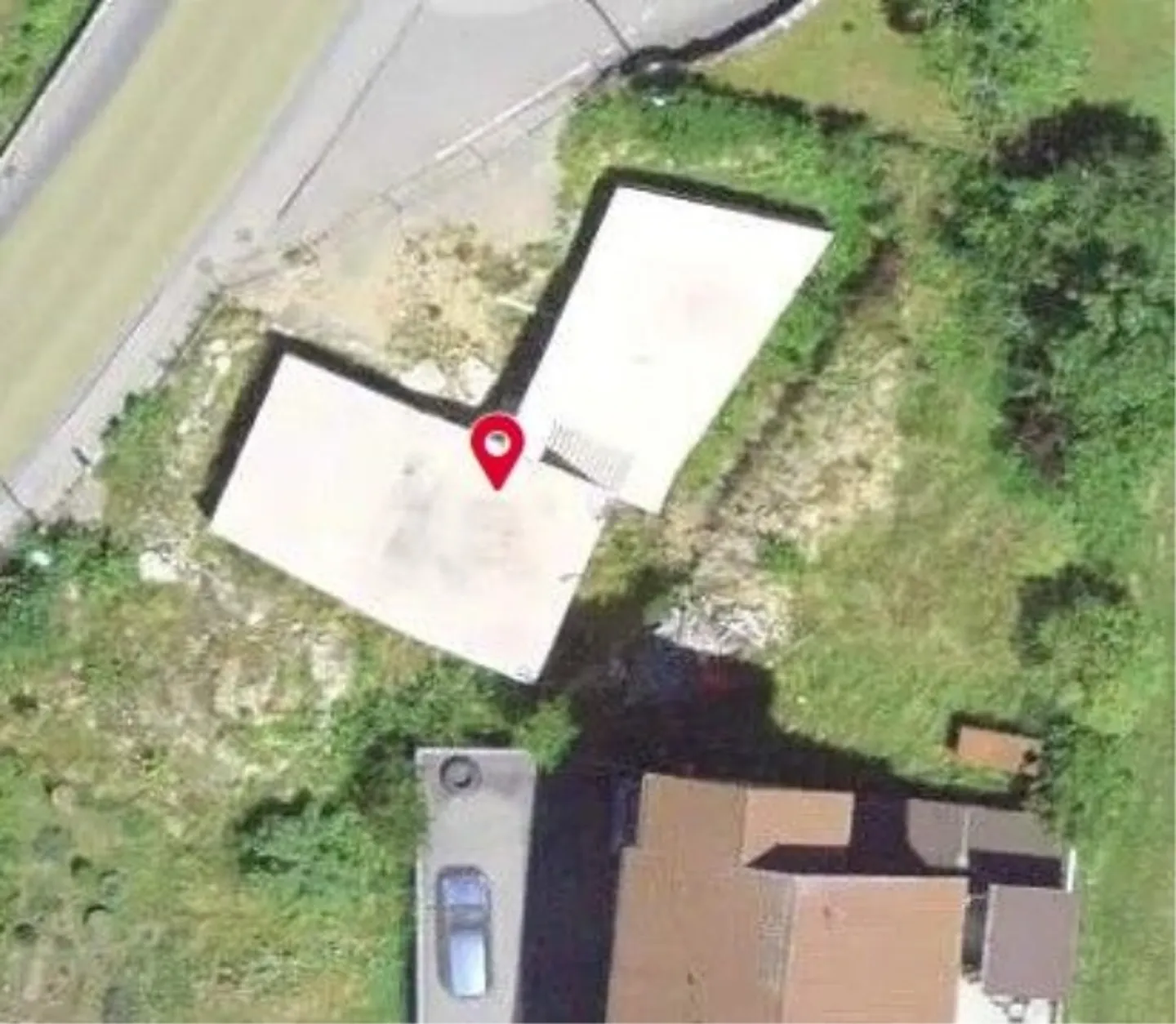 *Building Plot* - Photo 1 of 4