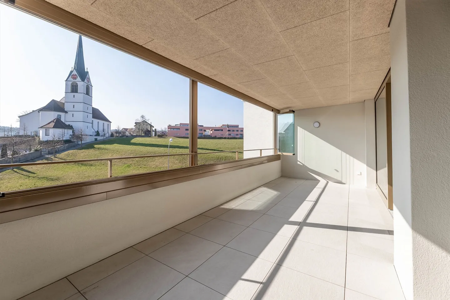 Wunderschöne neuwertige 2.5 Zimmer-Wohnung zu vermieten - Foto 6 von 6