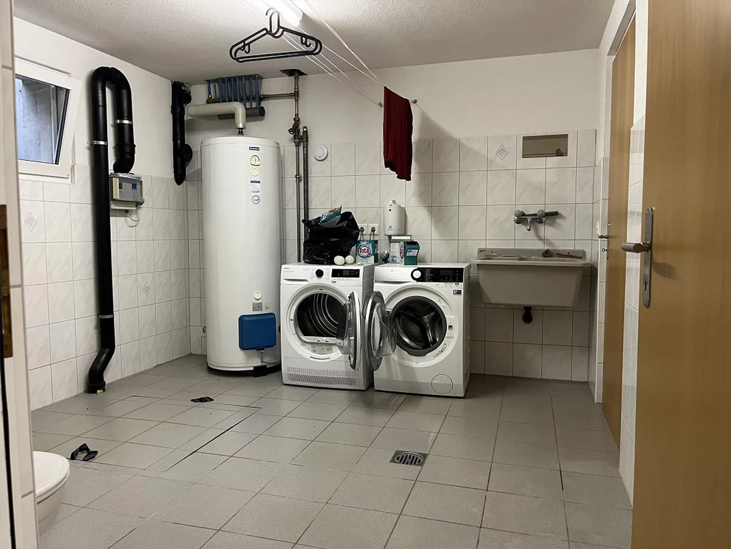 Appartement spacieux de 4,5 pièces au rez-de-chaussée - Photo 18 sur 19