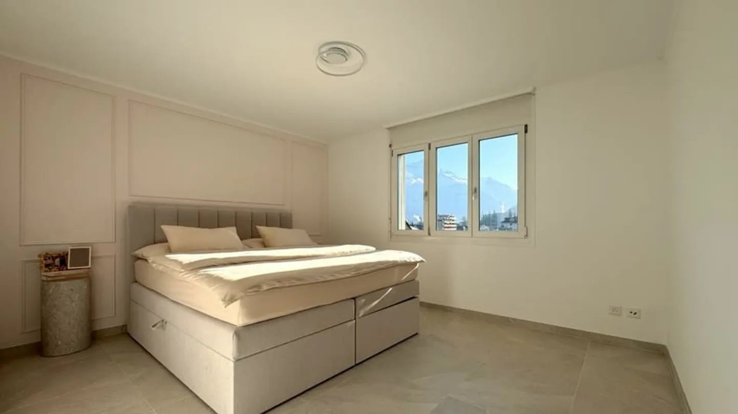 Appartamento moderno con 3 camere da letto e balcone, ristrutturato nel 2025 - Foto 6 di 13