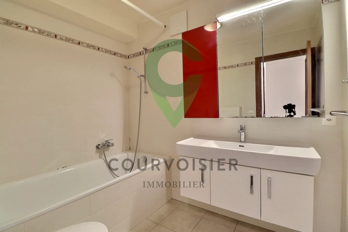 Schöne renovierte 4,5-Zimmer-Wohnung mit Balkon - Foto 7 von 11