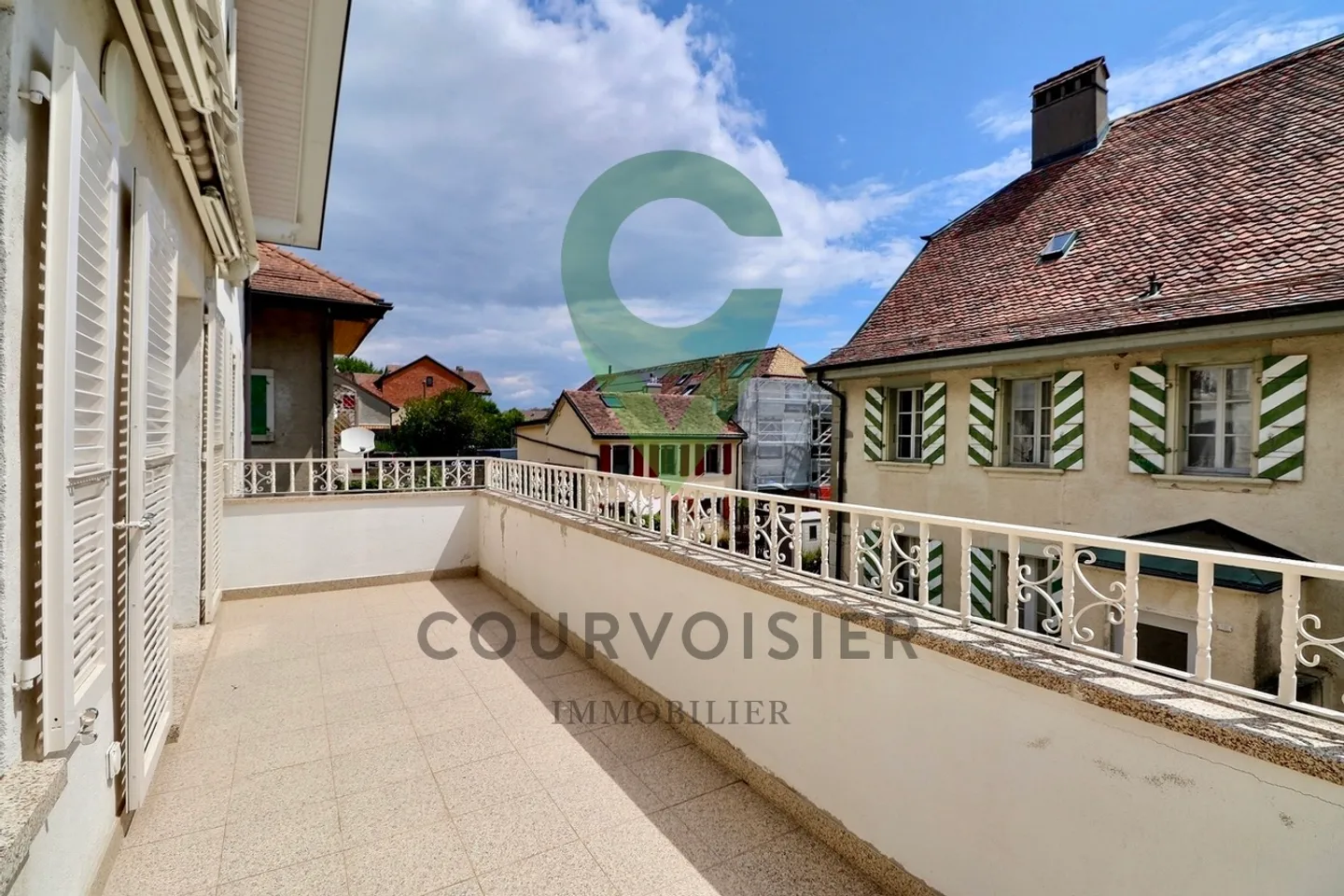 Schöne renovierte 4,5-Zimmer-Wohnung mit Balkon - Foto 9 von 11