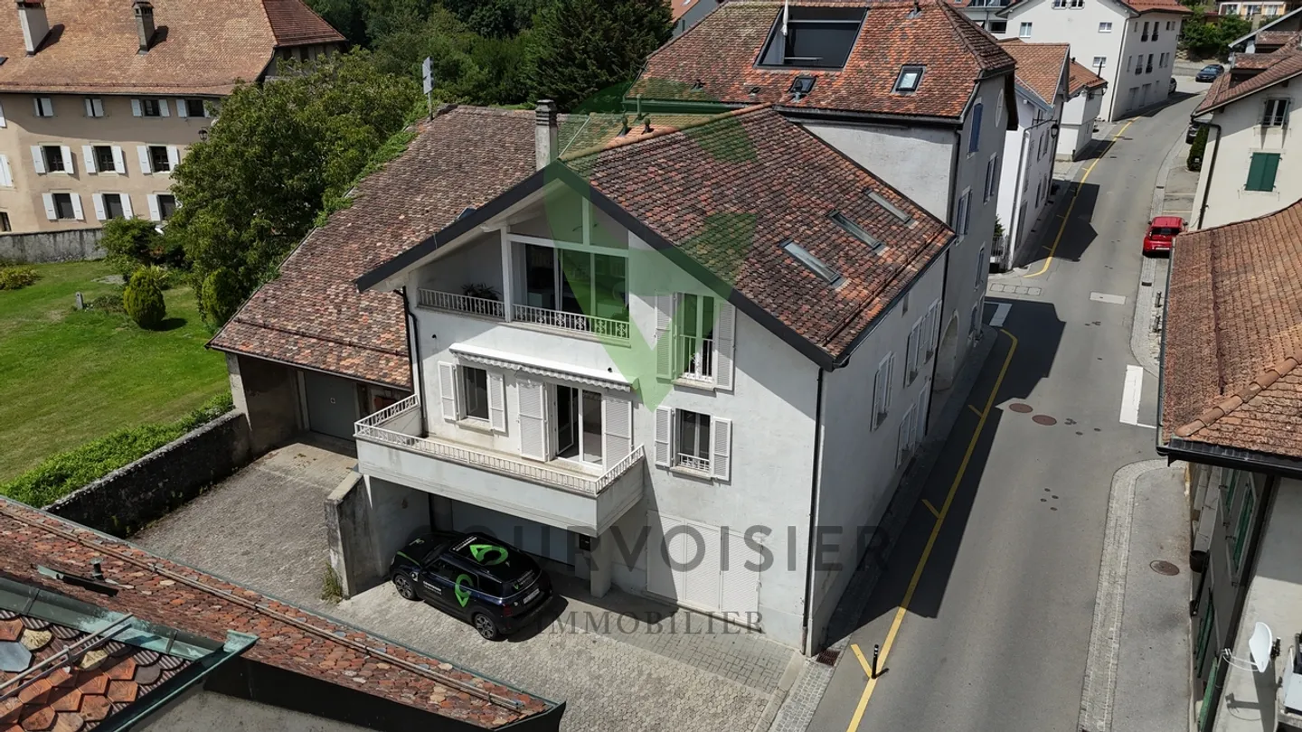 Schöne renovierte 4,5-Zimmer-Wohnung mit Balkon - Foto 10 von 11