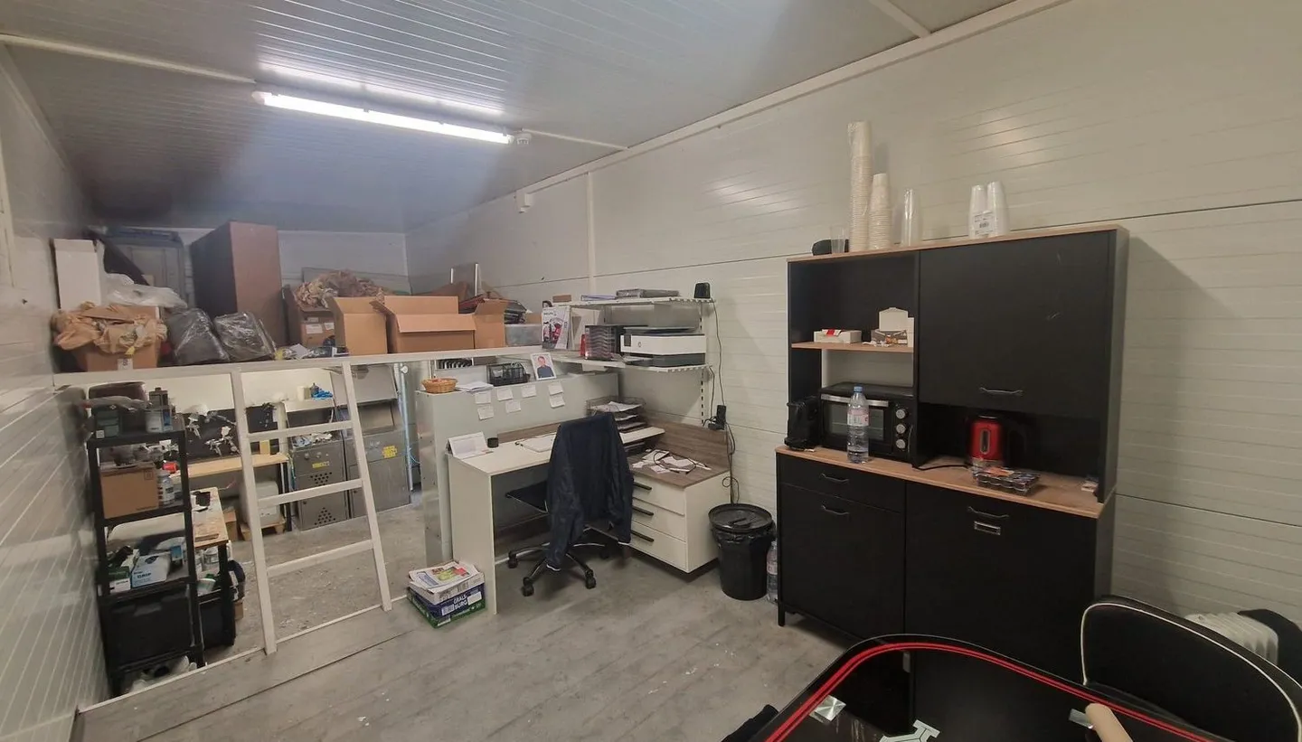 Auto Malerei- Spritz- Lackier- Werk Modulare Räume die clevere Lösung flexible Räumlichkeiten- 200m2 - Foto 4 von 21