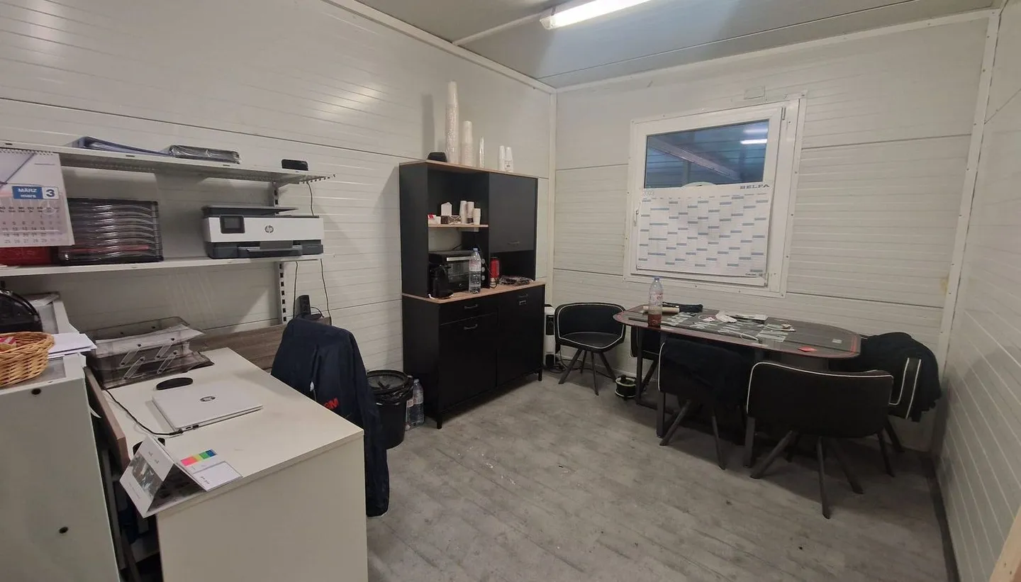 Auto Malerei- Spritz- Lackier- Werk Modulare Räume die clevere Lösung flexible Räumlichkeiten- 200m2 - Foto 5 von 21