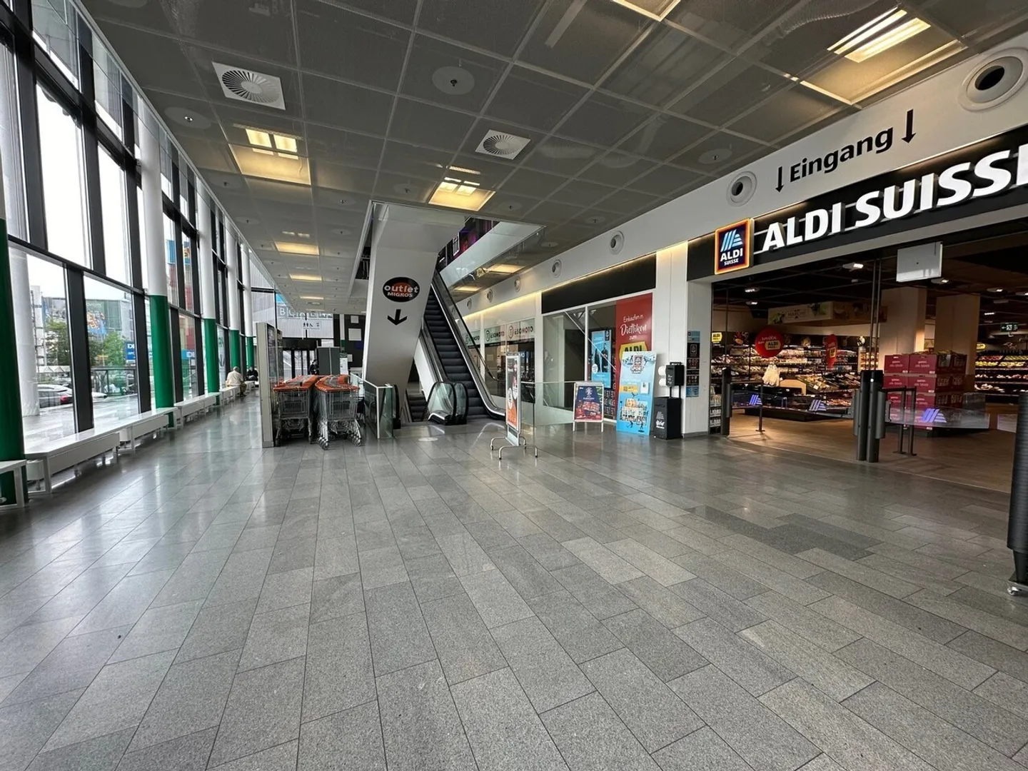 GREENHOUSE Dietlikon: Spazio commerciale di alta qualità in posizione privilegiata - Foto 7 di 9