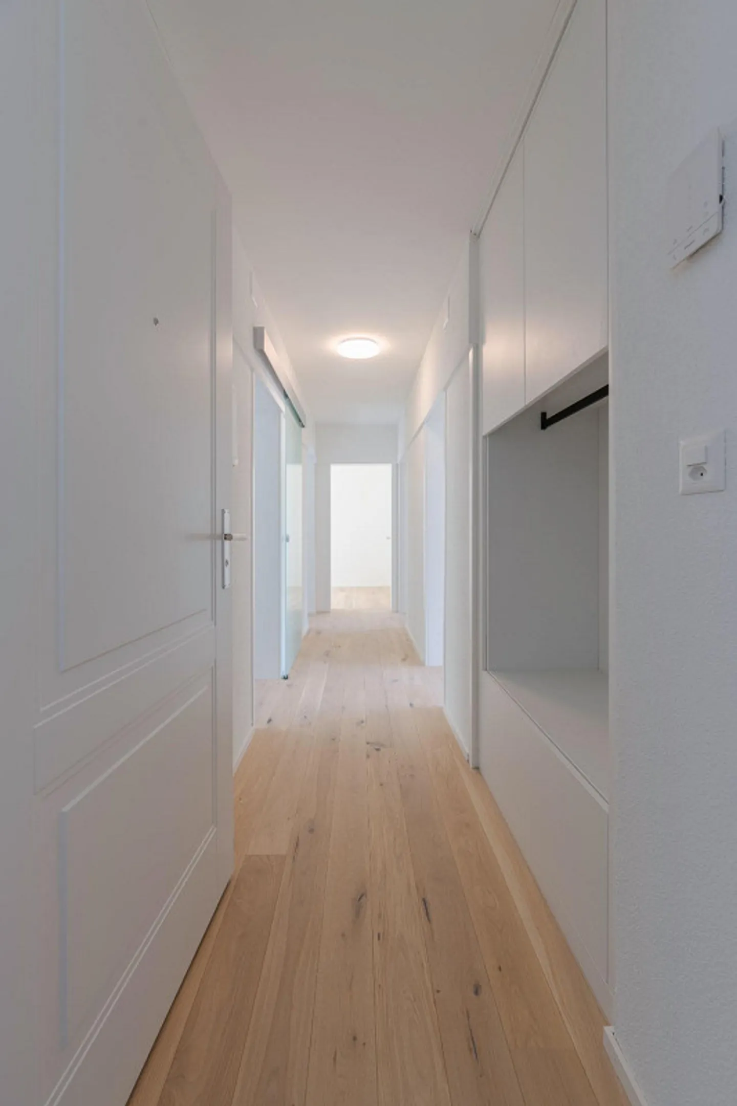 3.5-ROOM APARTMENT WITH BALCONY - MODERN AND THOUGHTFUL - Photo 6 of 9