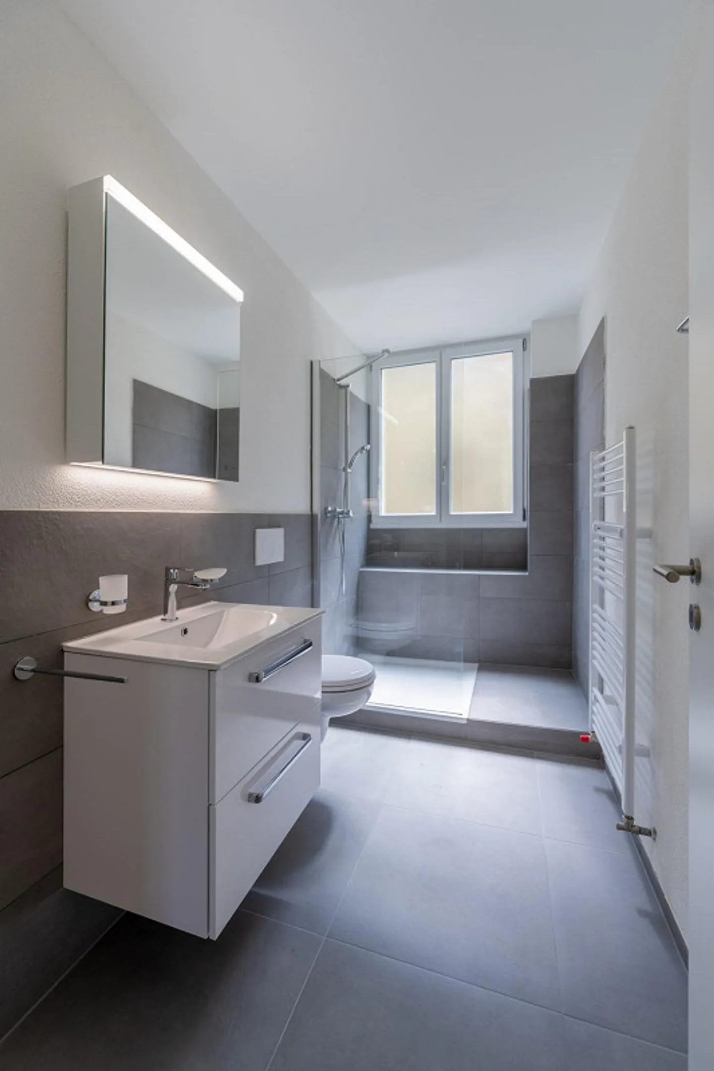 3.5-ROOM APARTMENT WITH BALCONY - MODERN AND THOUGHTFUL - Photo 7 of 9