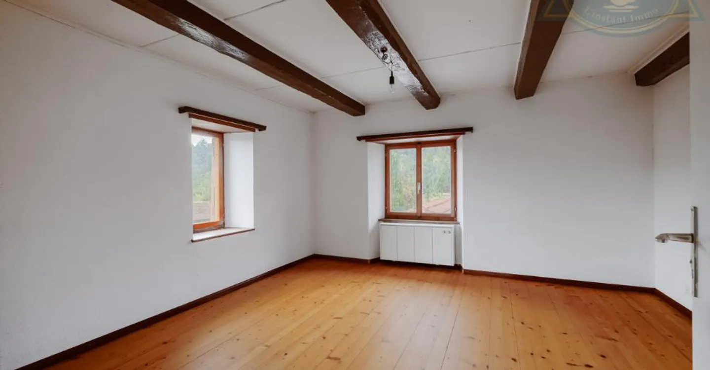 Charming Renovated Family Home - Photo 5 of 12