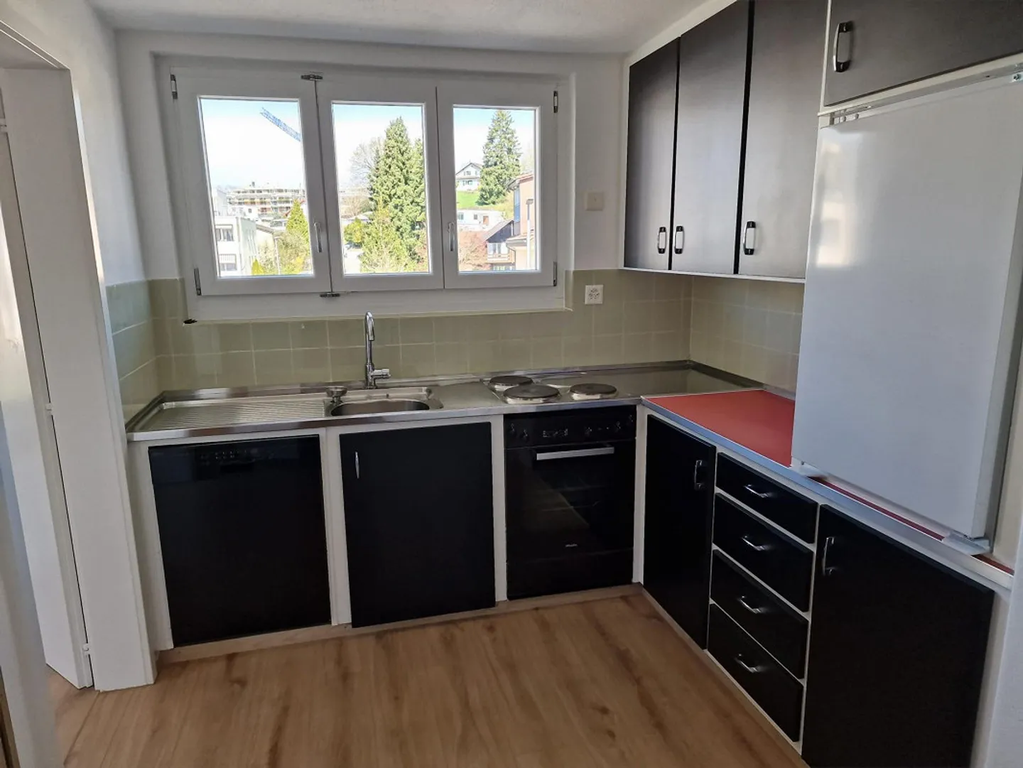 Charmante 4-Zimmerwohnung mit sensantioneller Terrasse und Aussicht - Foto 4 von 10