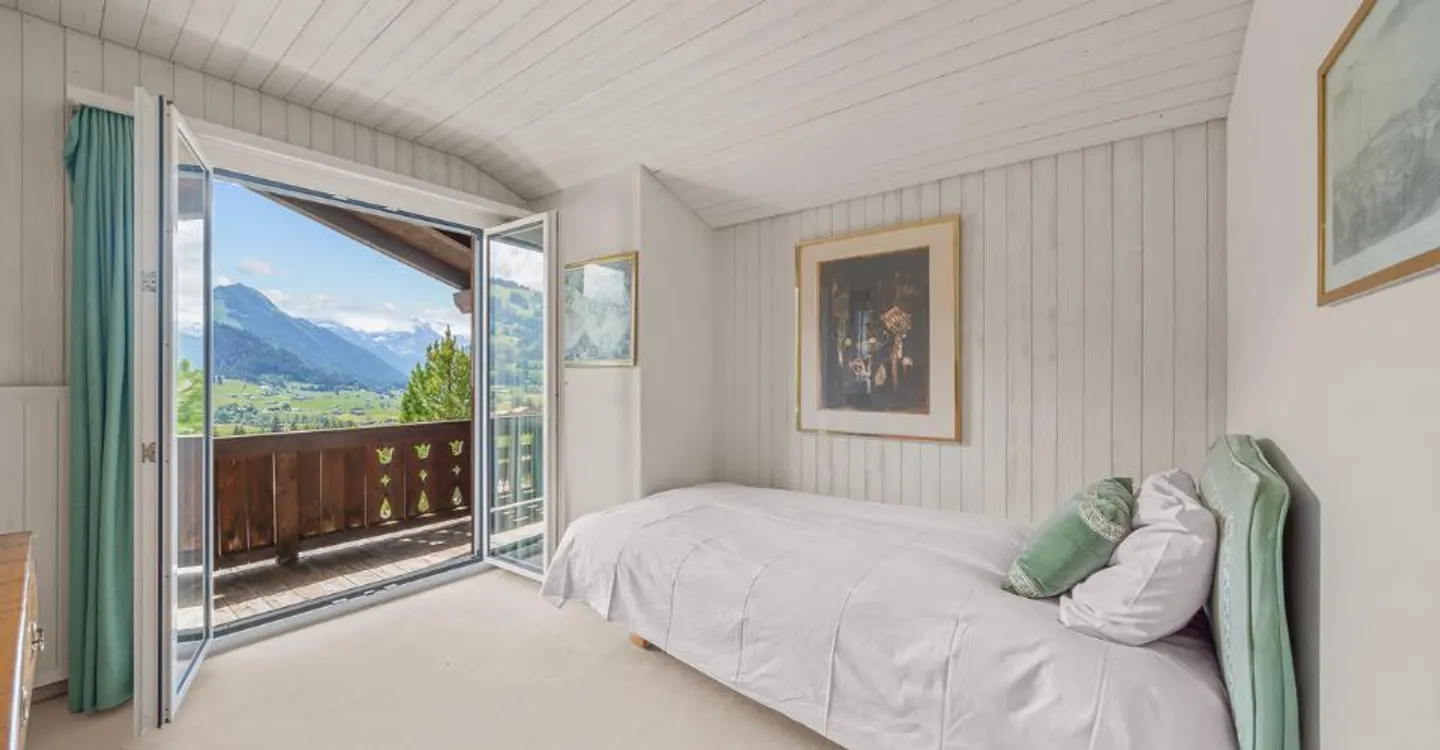 Alpine elegance in its noblest expression - Photo 11 of 13