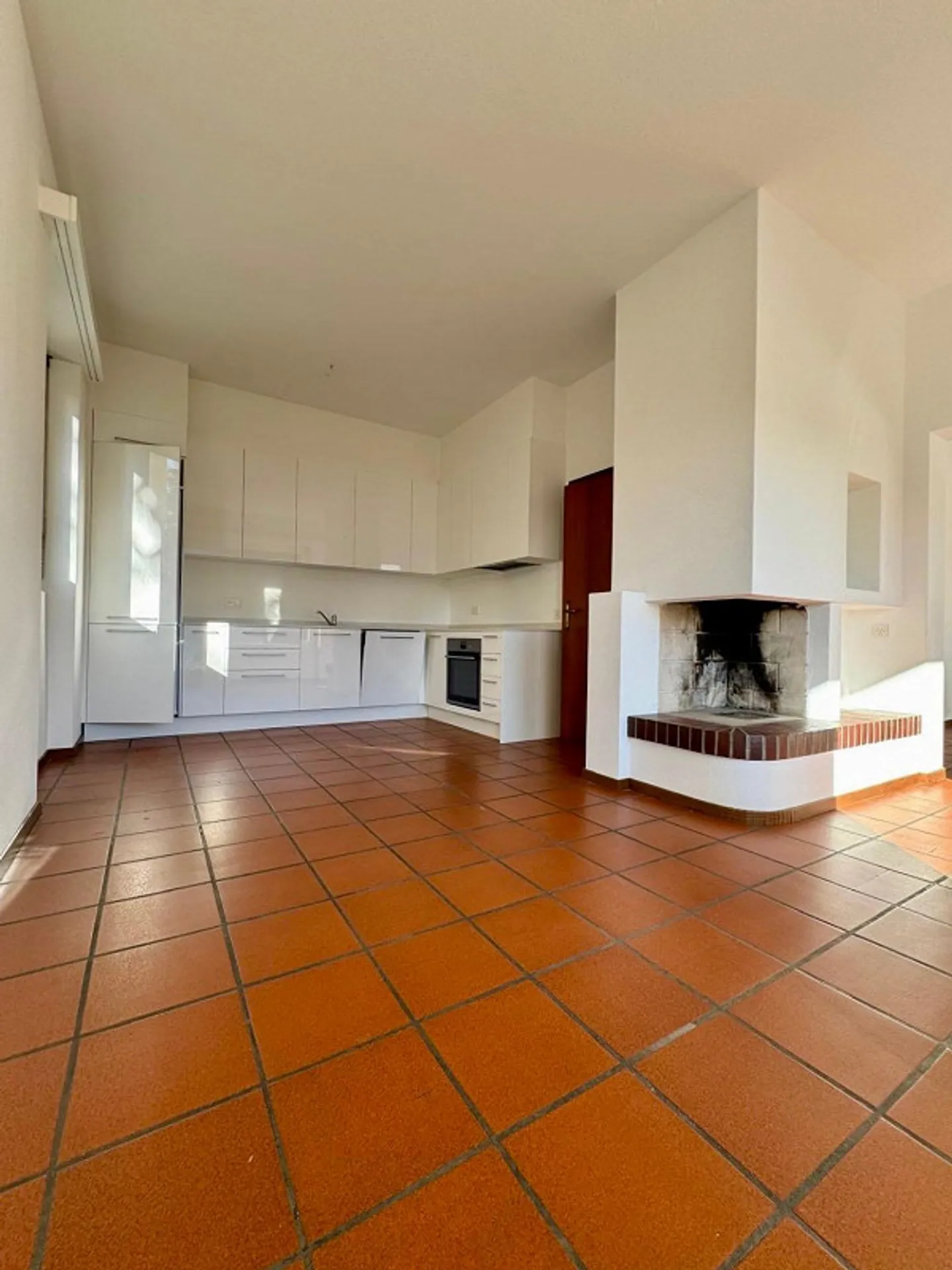 3.5 locali di 99mq con vista lago - Foto 6 di 9
