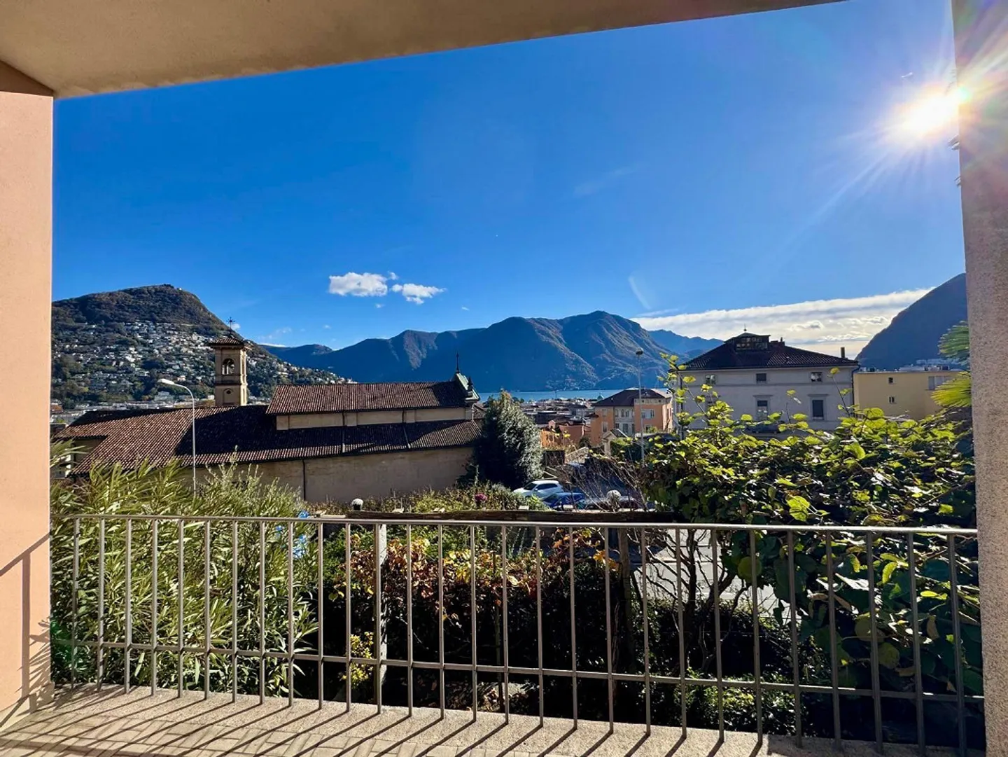 3.5 locali di 99mq con vista lago - Foto 5 di 9