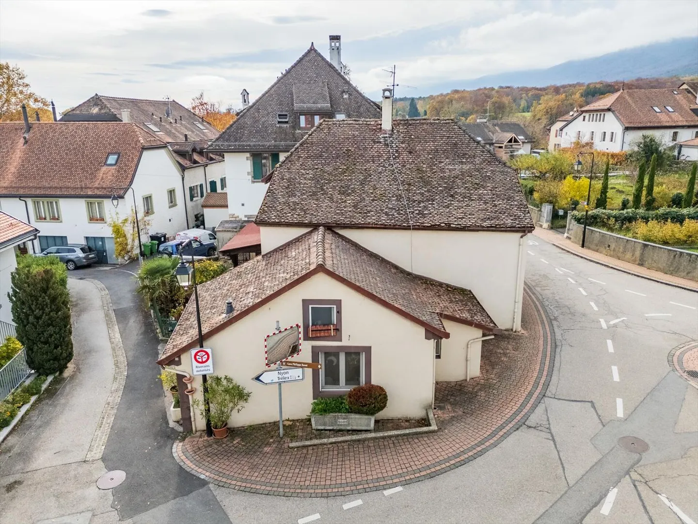 Charmantes Dorfhaus zur Renovierung - Foto 1 von 12