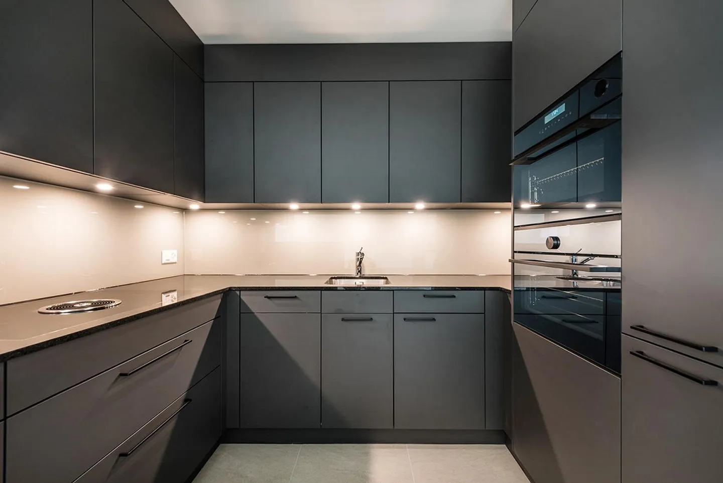 EINZIEHEN &amp; WOHLFÜHLEN - attraktive 2.5 Zimmer Wohnung - Foto 1 di 8