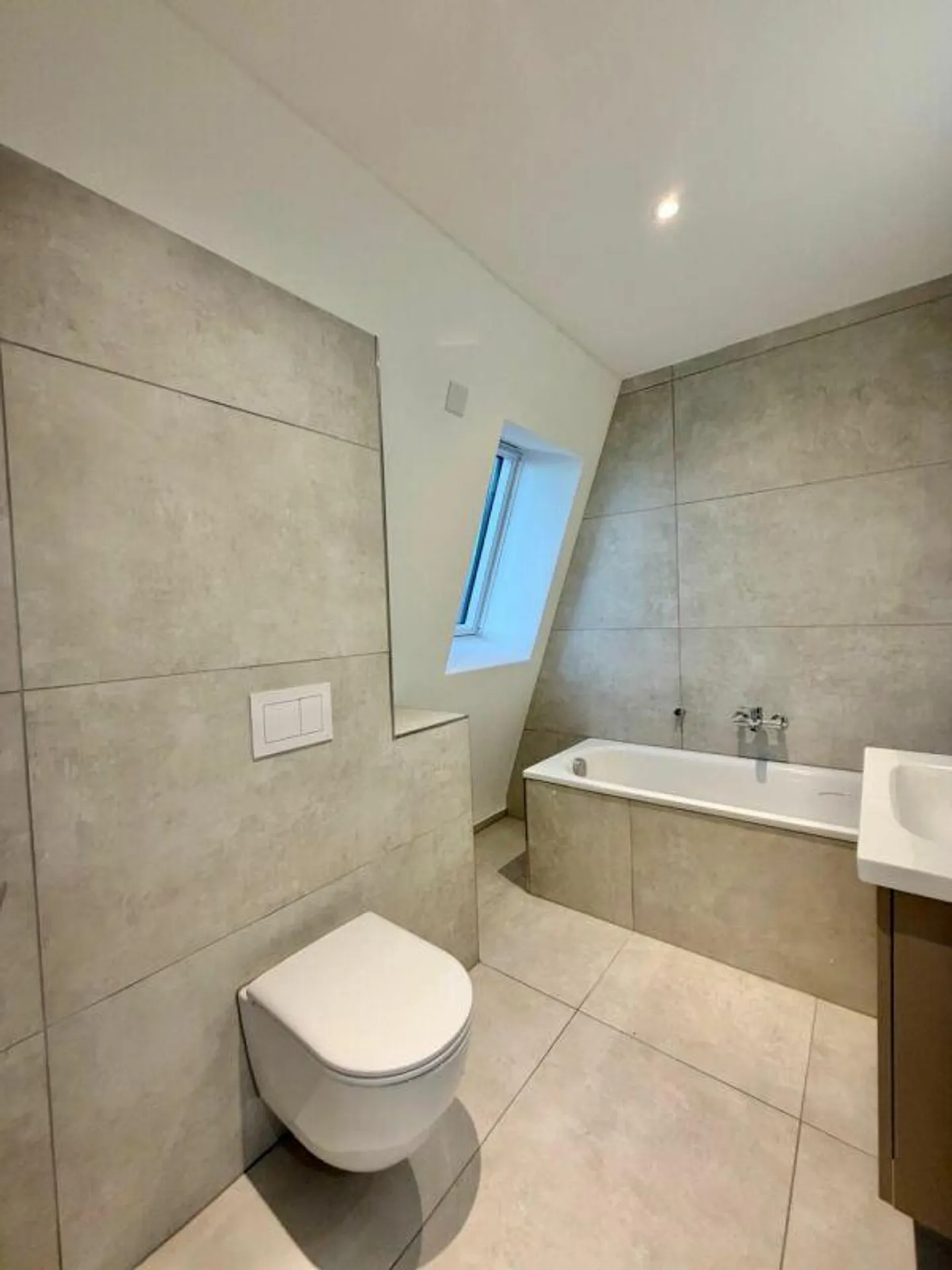 Exclusive Maisonette Apartment New Construction VIEWING on Friday, 06.02.26 from 4-5 PM and Monday, 09.02.26 from 4:15-5 PM - Photo 14 of 23