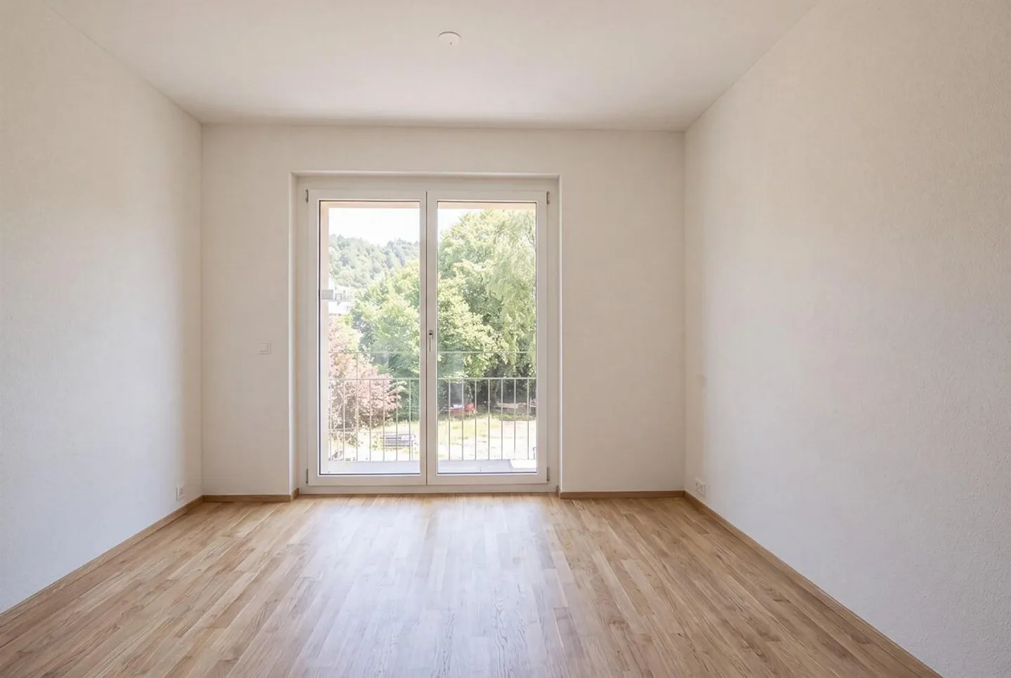 Prima occupazione di un ampio appartamento di 4,5 stanze per famiglie e coppie! - Foto 5 di 9