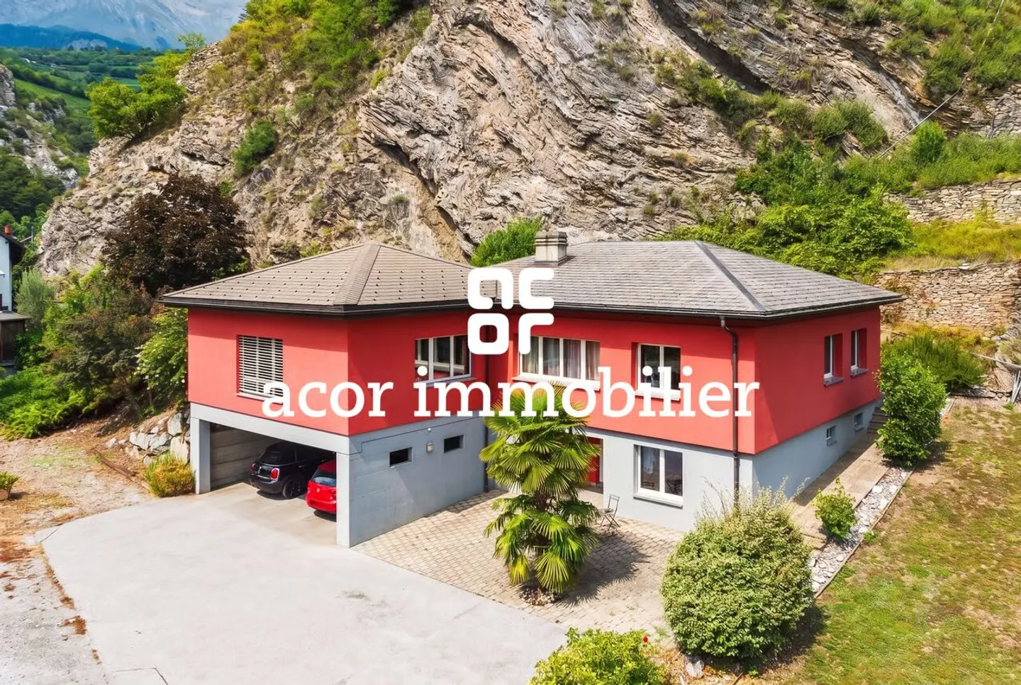Saint-Léonard - Family Villa, Very Beautiful Unobstructed View, Large Garden - Photo 3 of 13