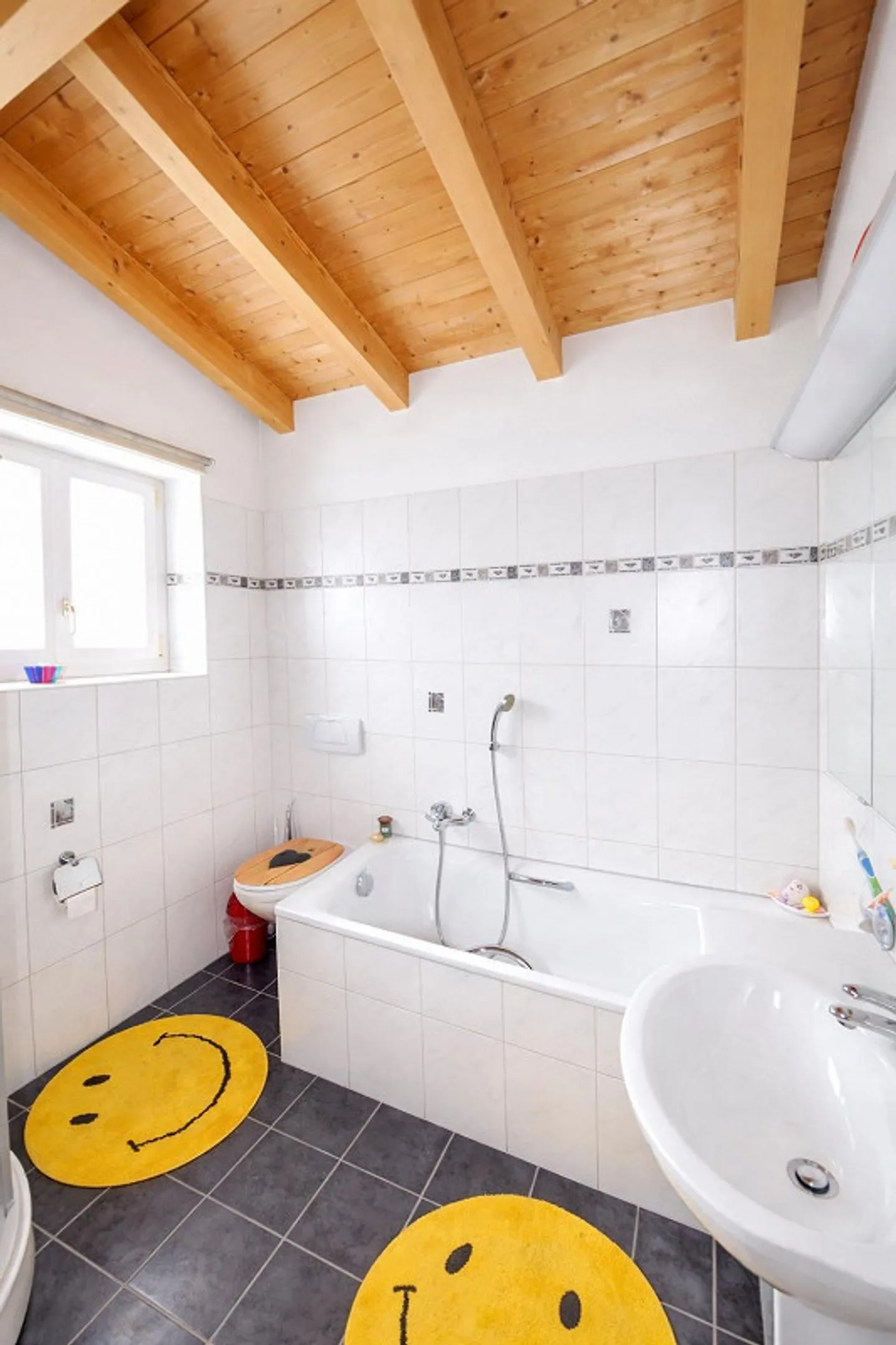 Detached Holiday Home by the Ski Lift Portal - Photo 10 of 18