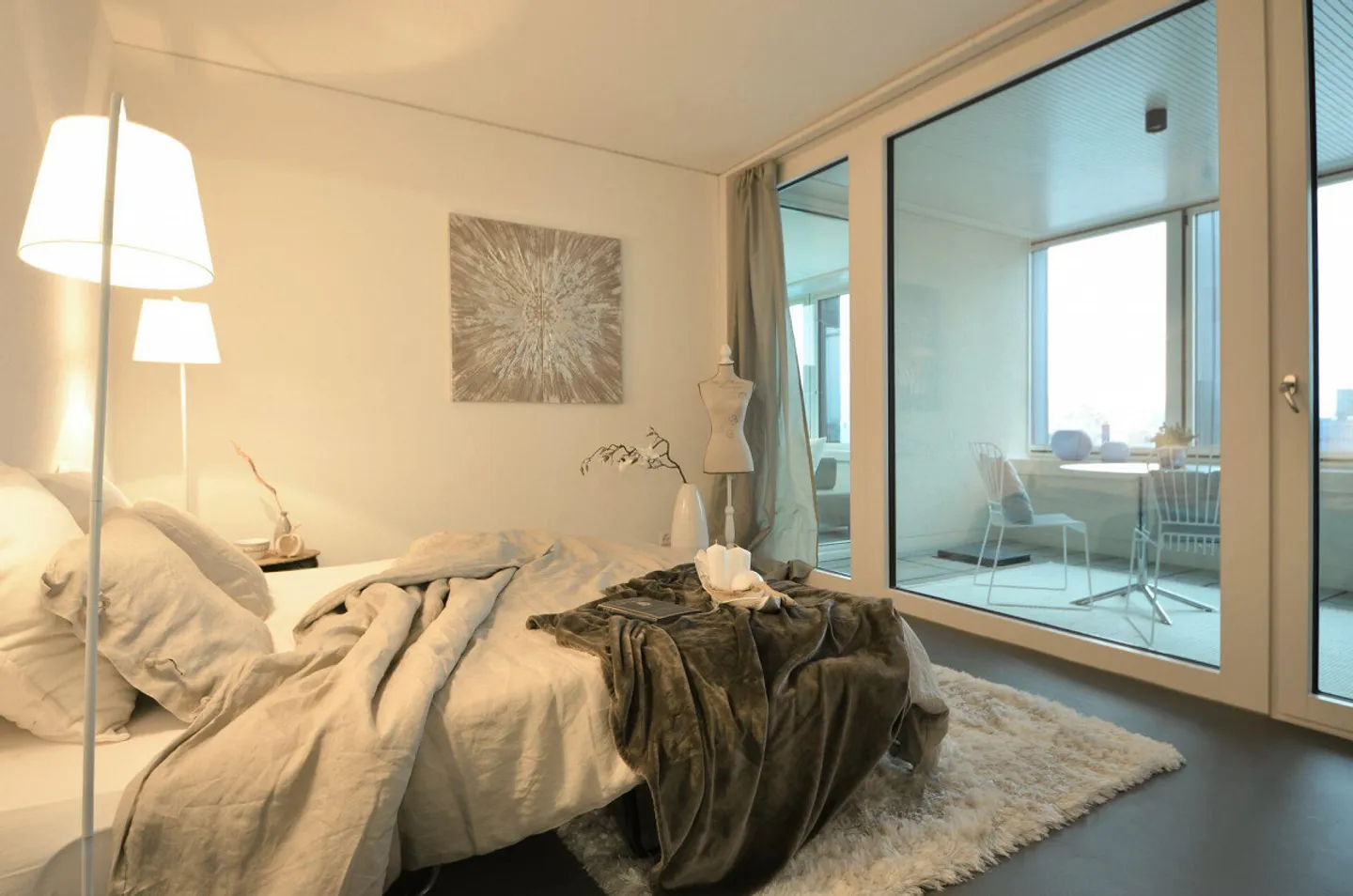 Vivere moderno direttamente alla stazione di Zurigo-Altstetten - Foto 5 di 6