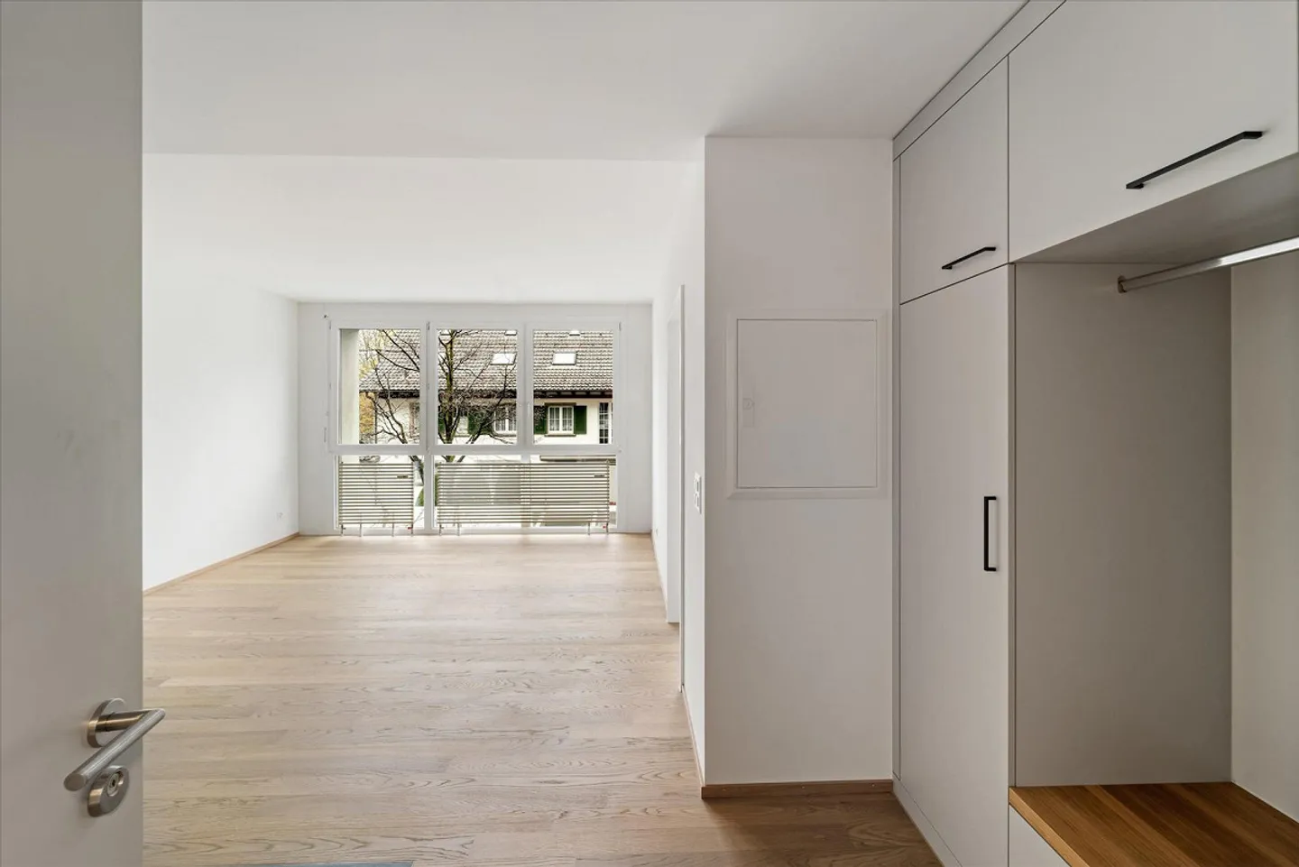 Perfect apartment for commuters - Photo 7 of 7