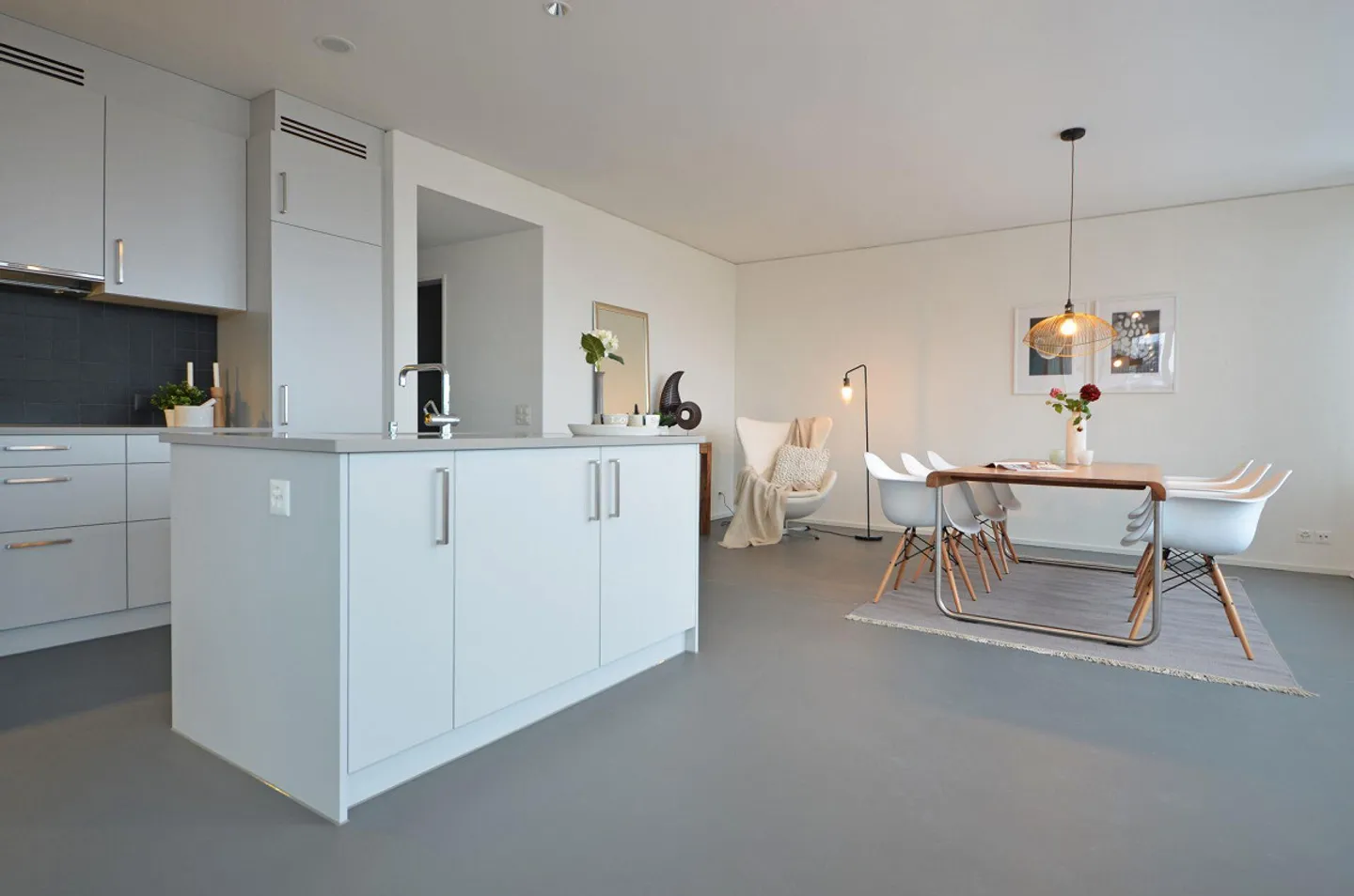 Vivere moderno direttamente alla stazione di Zurigo-Altstetten - Foto 6 di 6