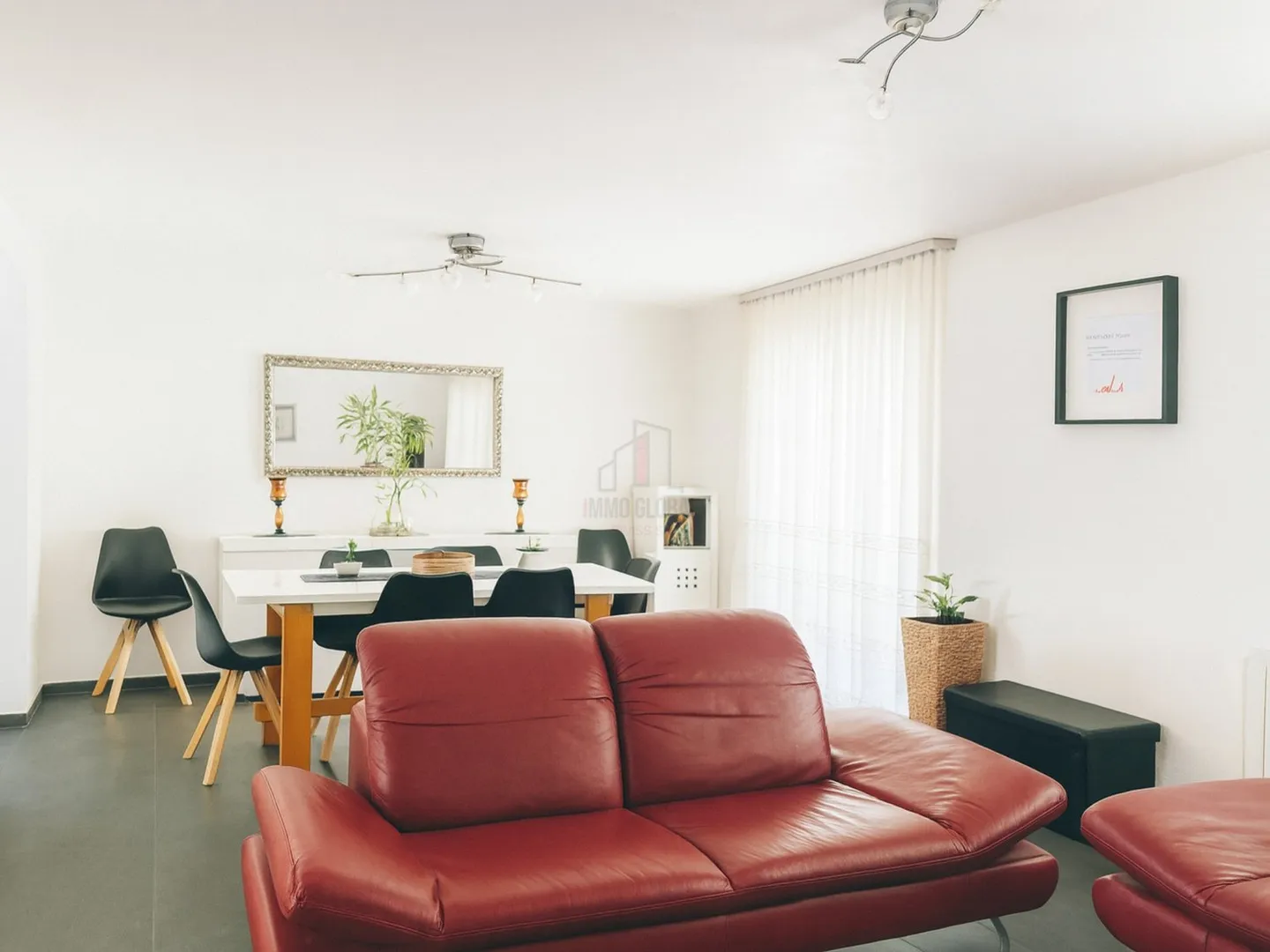 Tant de lumière et des espaces accueillants - Photo 3 sur 10