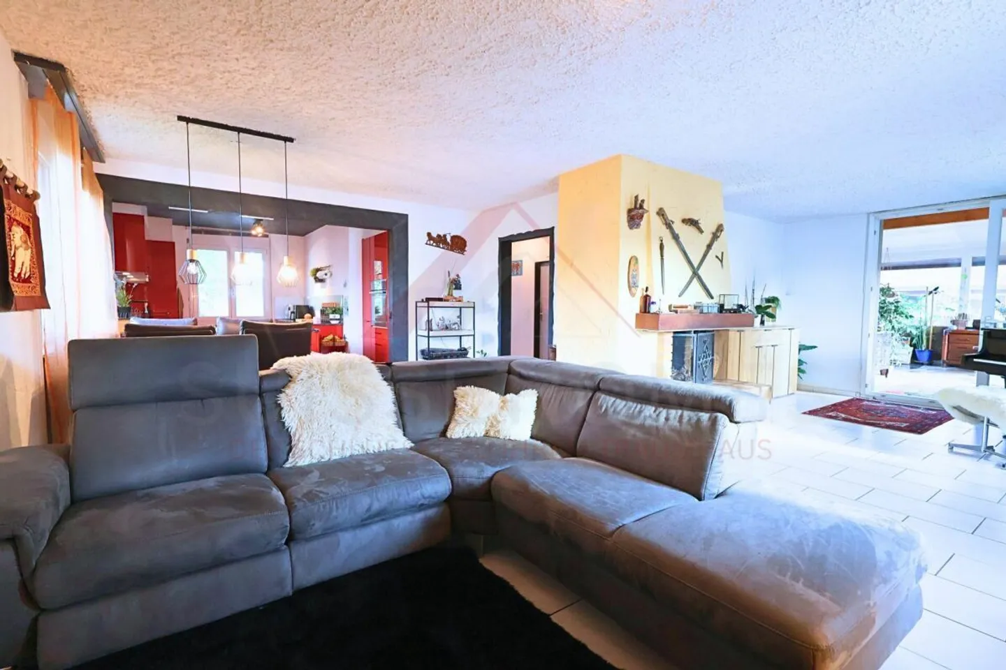 Maison individuelle familiale de 6,5 pièces avec sauna, piscine et 175 m² de surface habitable à Kestenholz - Photo 6 sur 26