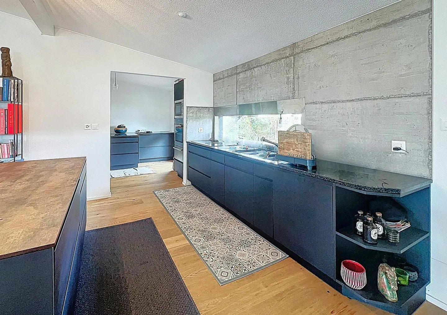 Remarkable modern villa. Brightness and space. Fully renovated. Lovens - FR - Photo 6 of 13