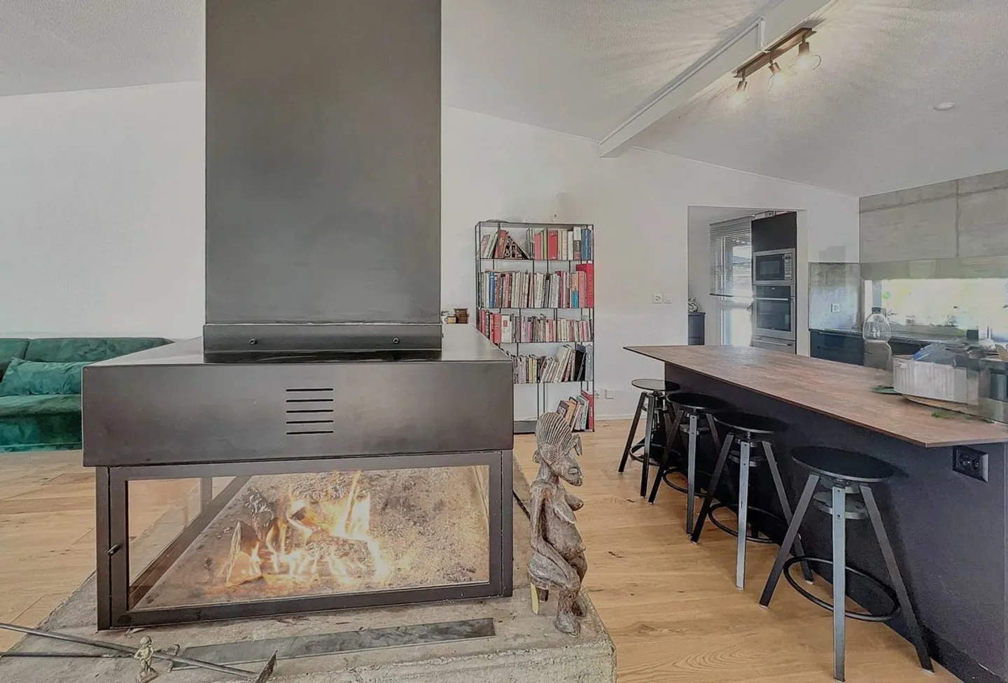 Remarkable modern villa. Brightness and space. Fully renovated. Lovens - FR - Photo 8 of 13