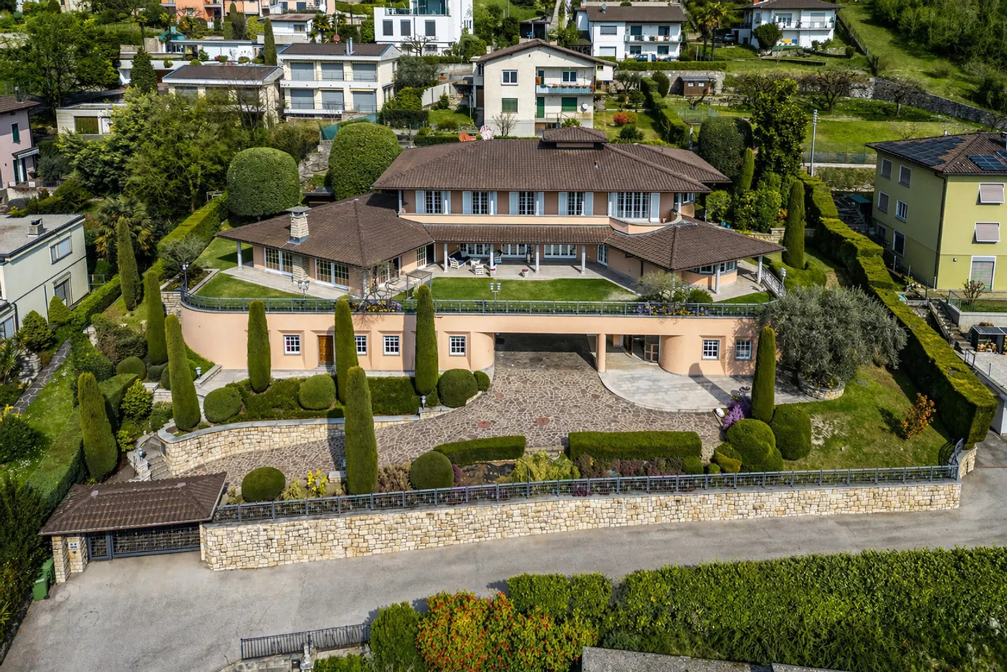 Elegant Villa in Vacallo - Photo 27 of 27