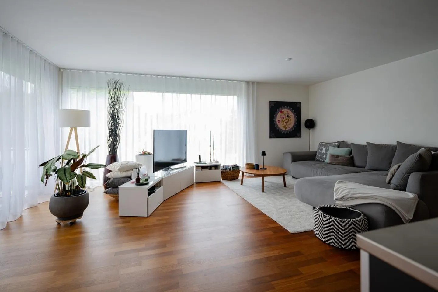 Geräumige Wohnung mit grossem Balkon - Foto 1 von 7