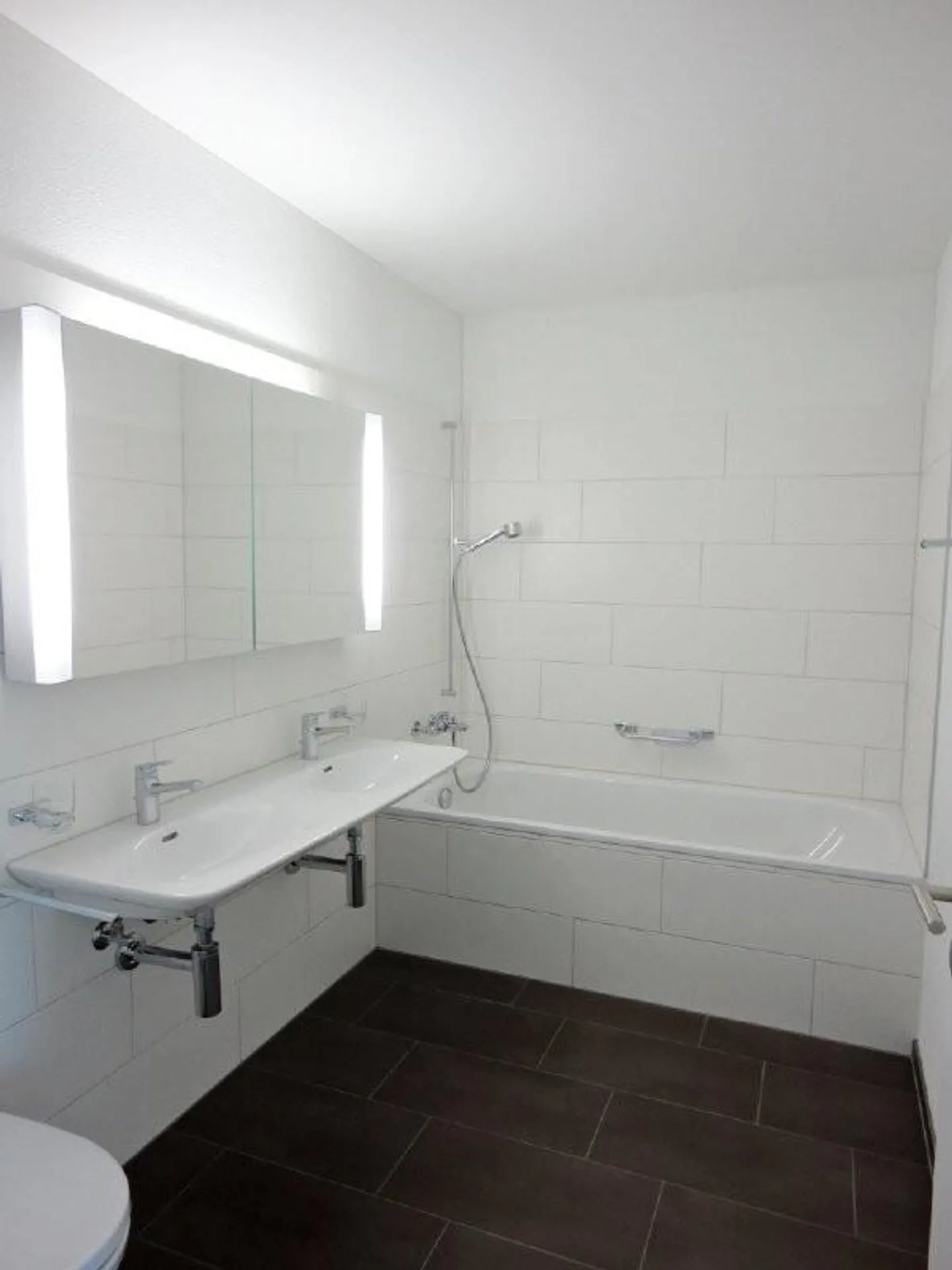 Welcome to Grabenstrasse - Photo 5 of 6