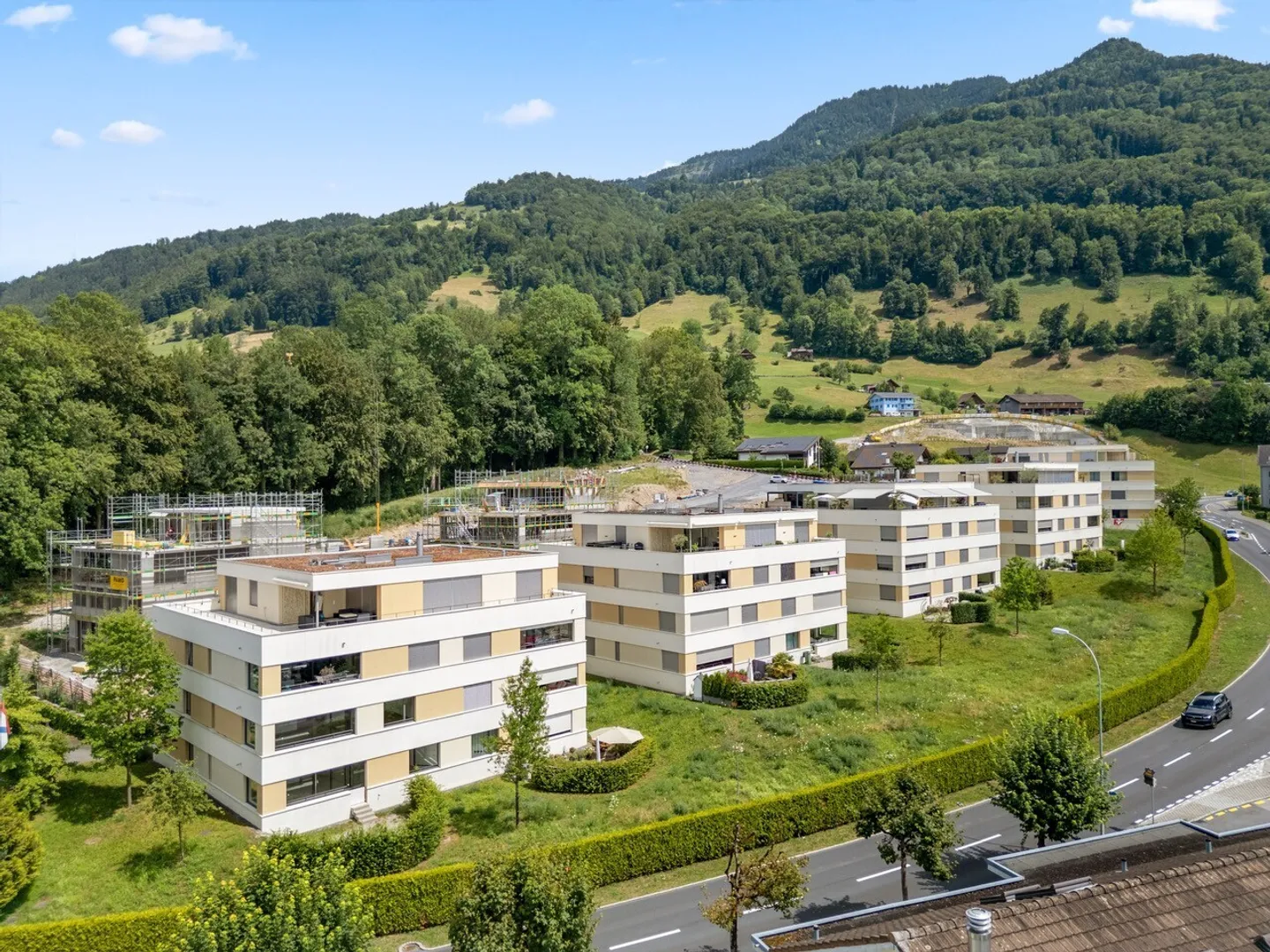 Appartement 4.5 pièces à Greppen – moderne, calme et proche du lac - Photo 2 sur 5