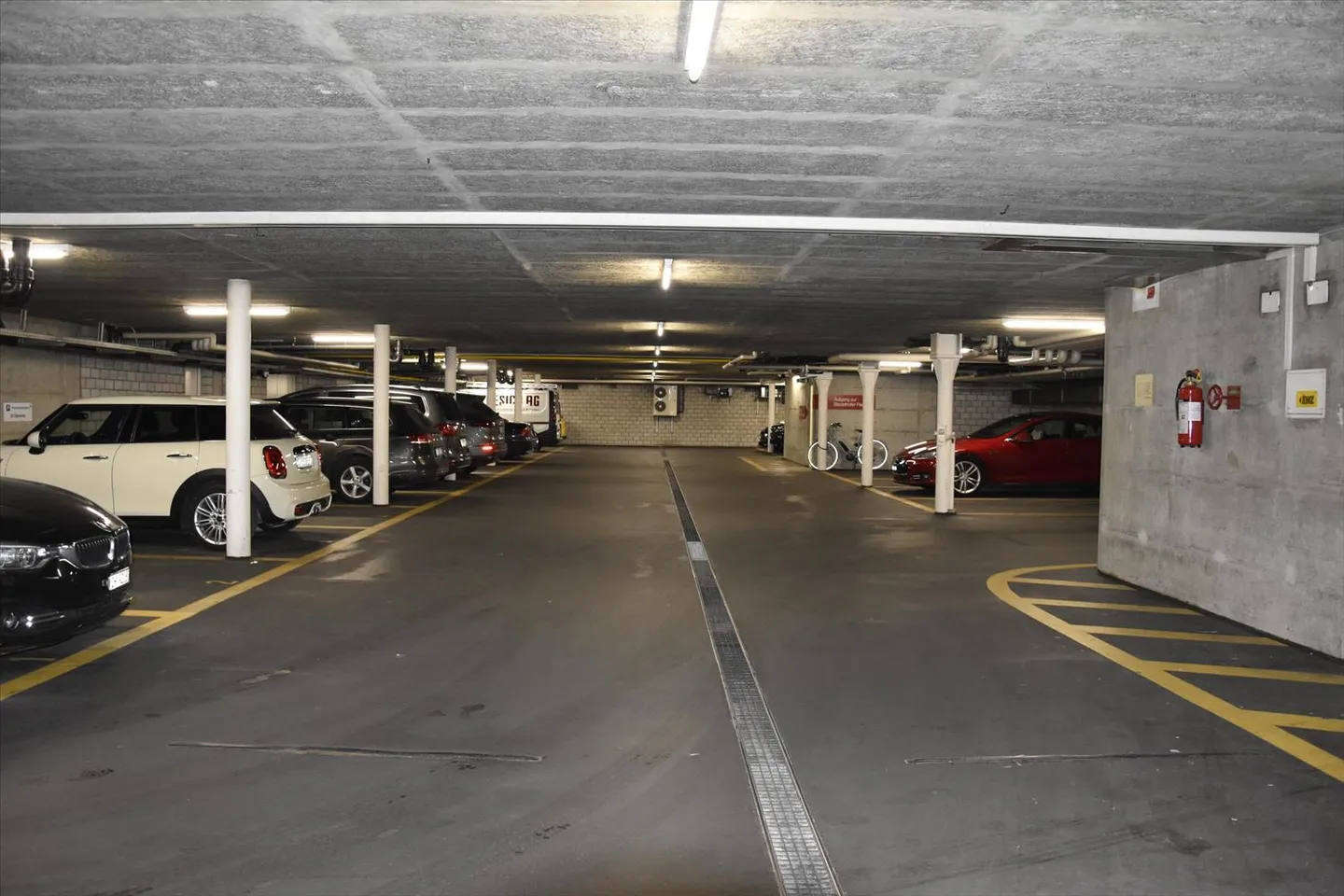 Posto auto presso la stazione di Stadelhofen in affitto - Foto 4 di 6