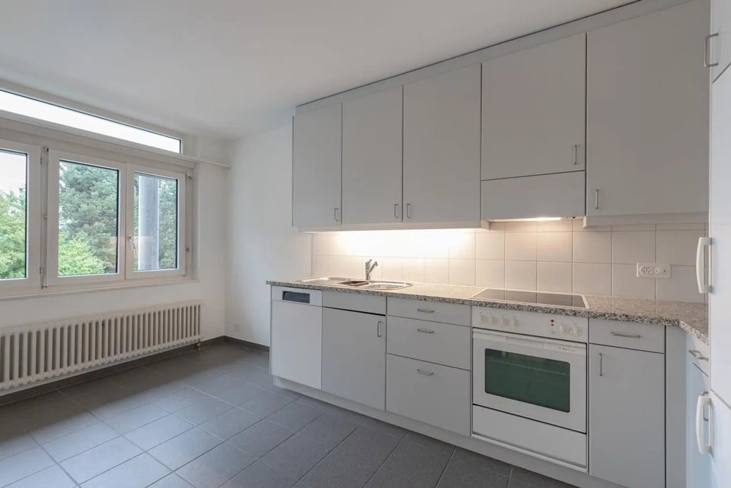 RENT WITHOUT DEPOSIT - A cozy home for families - Photo 2 of 11