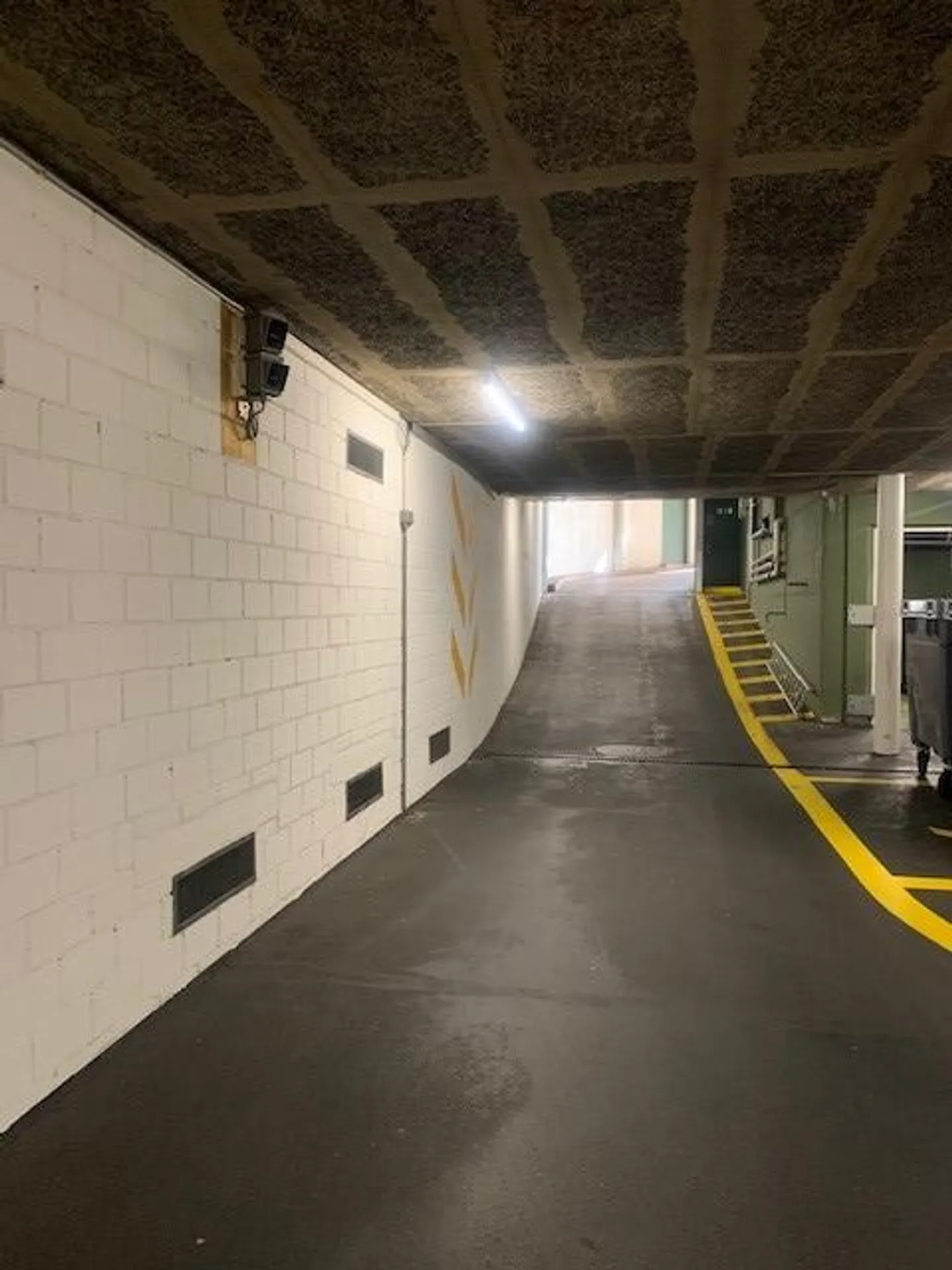 Posto auto presso la stazione di Stadelhofen in affitto - Foto 5 di 6