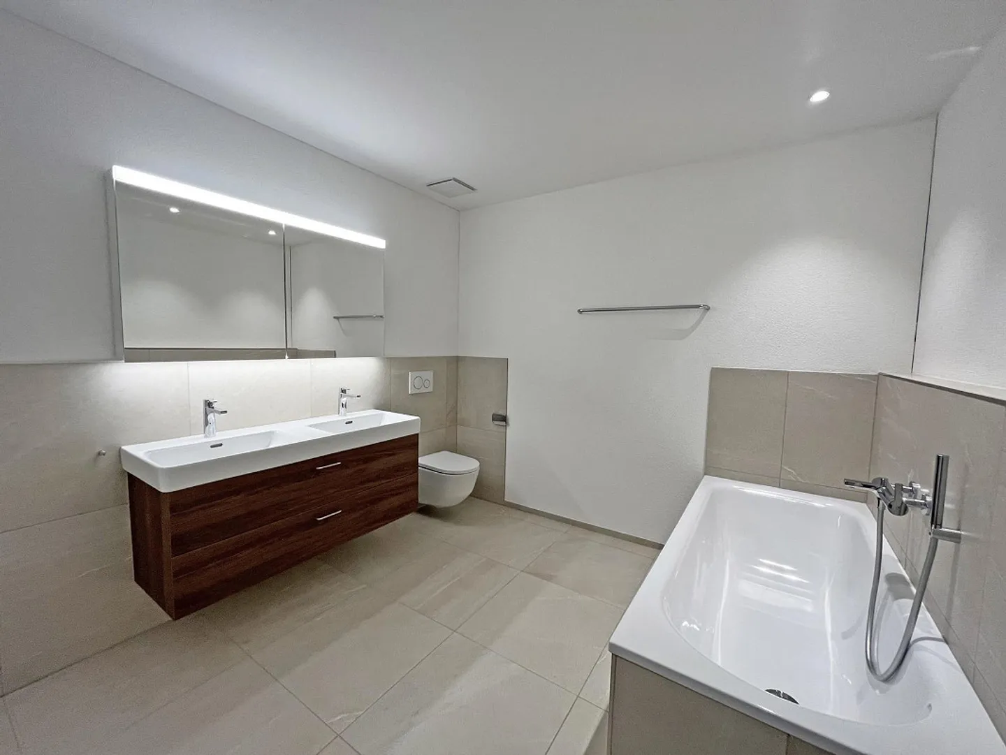 Living in the Steigrüti Development - Photo 4 of 9