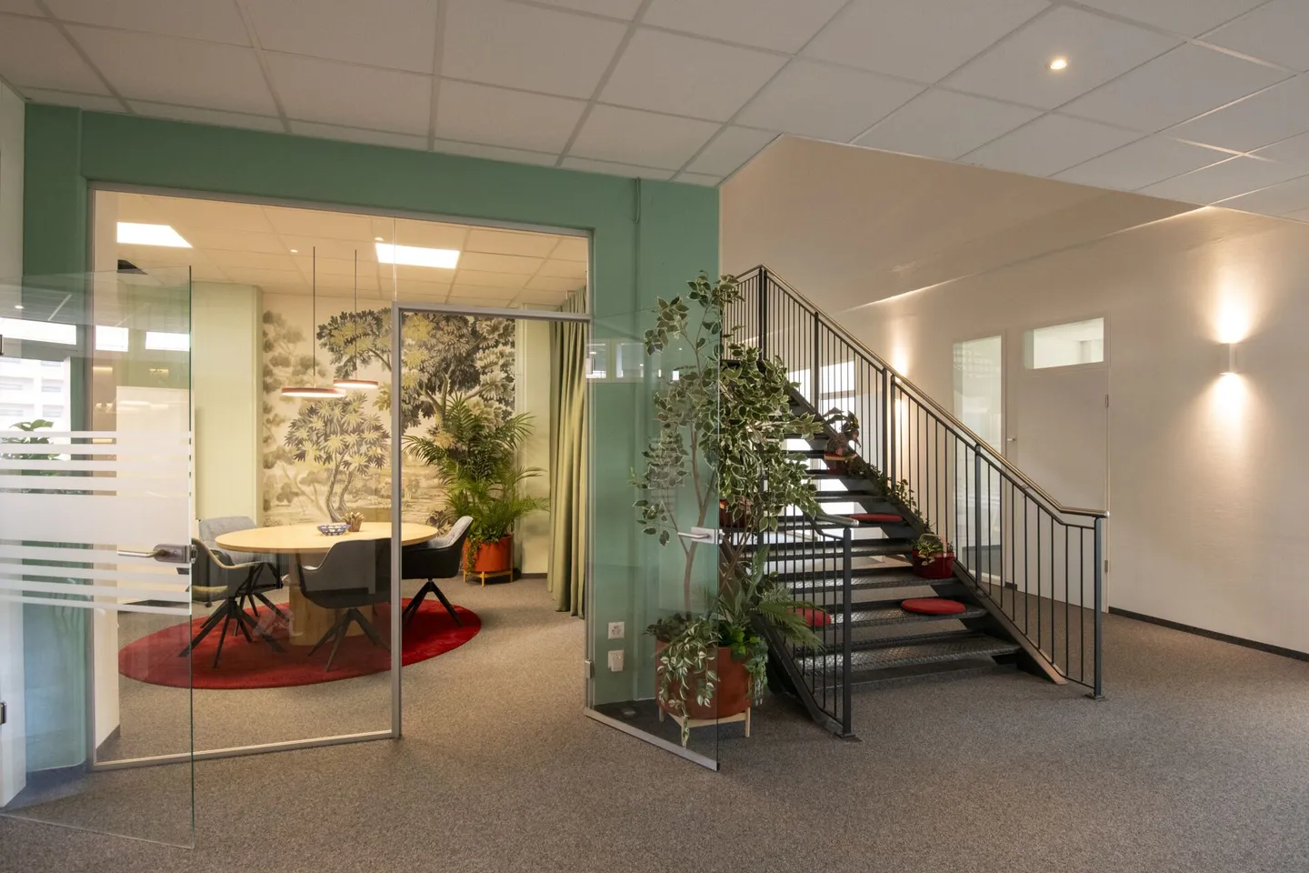 Plug and work - Spazi per uffici moderni con zone comunitarie a Regensdorf - Foto 3 di 10