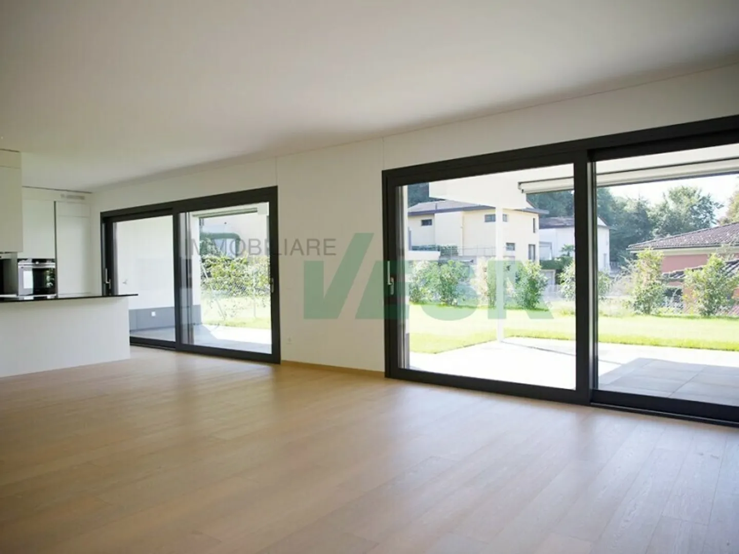 Herrliches 3,5-Zimmer-Penthouse mit schöner Terrasse und teilweiser Seesicht - Foto 9 von 13