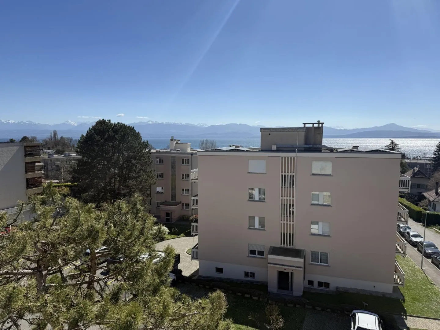 Appartamento 4,5 locali a Mont-sur-Rolle - Foto 2 di 13
