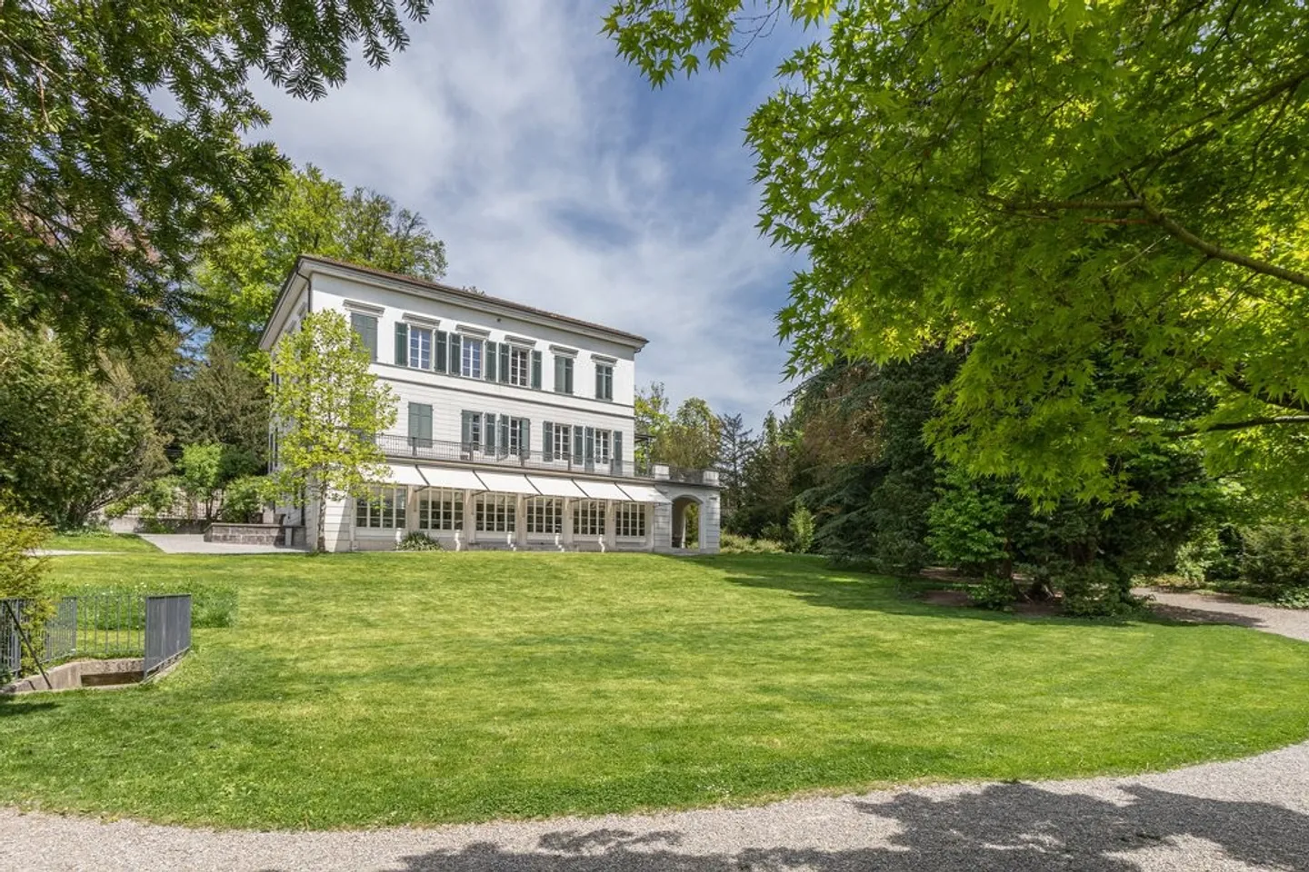 Appartement 6 pièces - Photo 1 sur 12