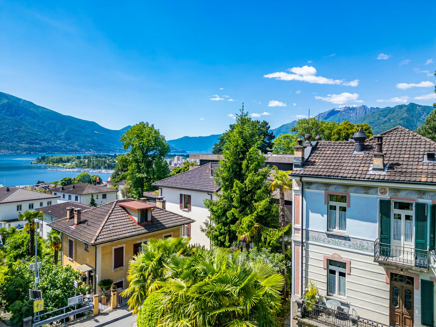 Villa storica con vista lago - Foto 6 di 17