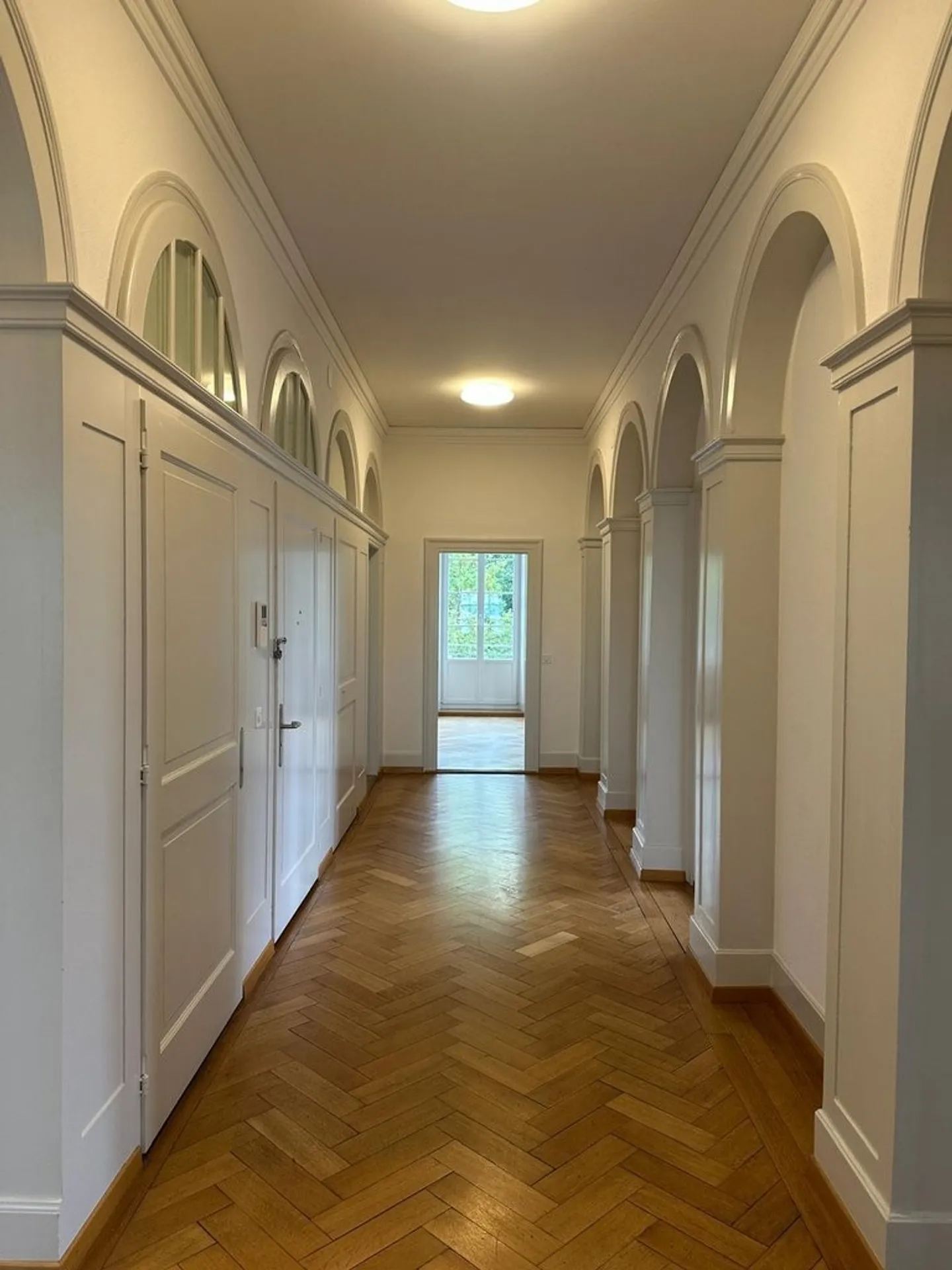 Appartement 6 pièces - Photo 3 sur 12