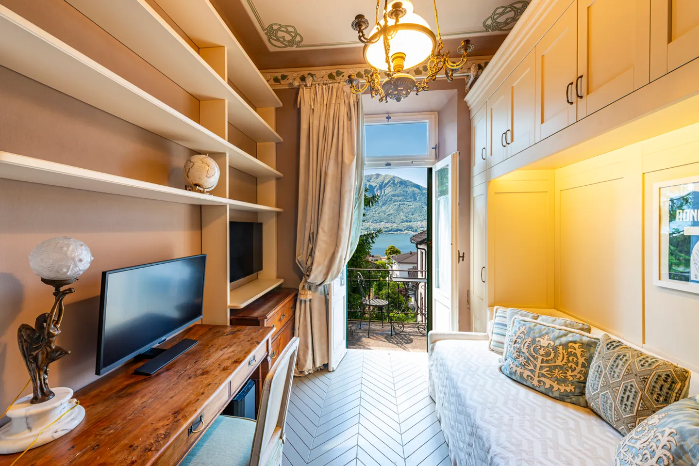 Villa storica con vista lago - Foto 14 di 17