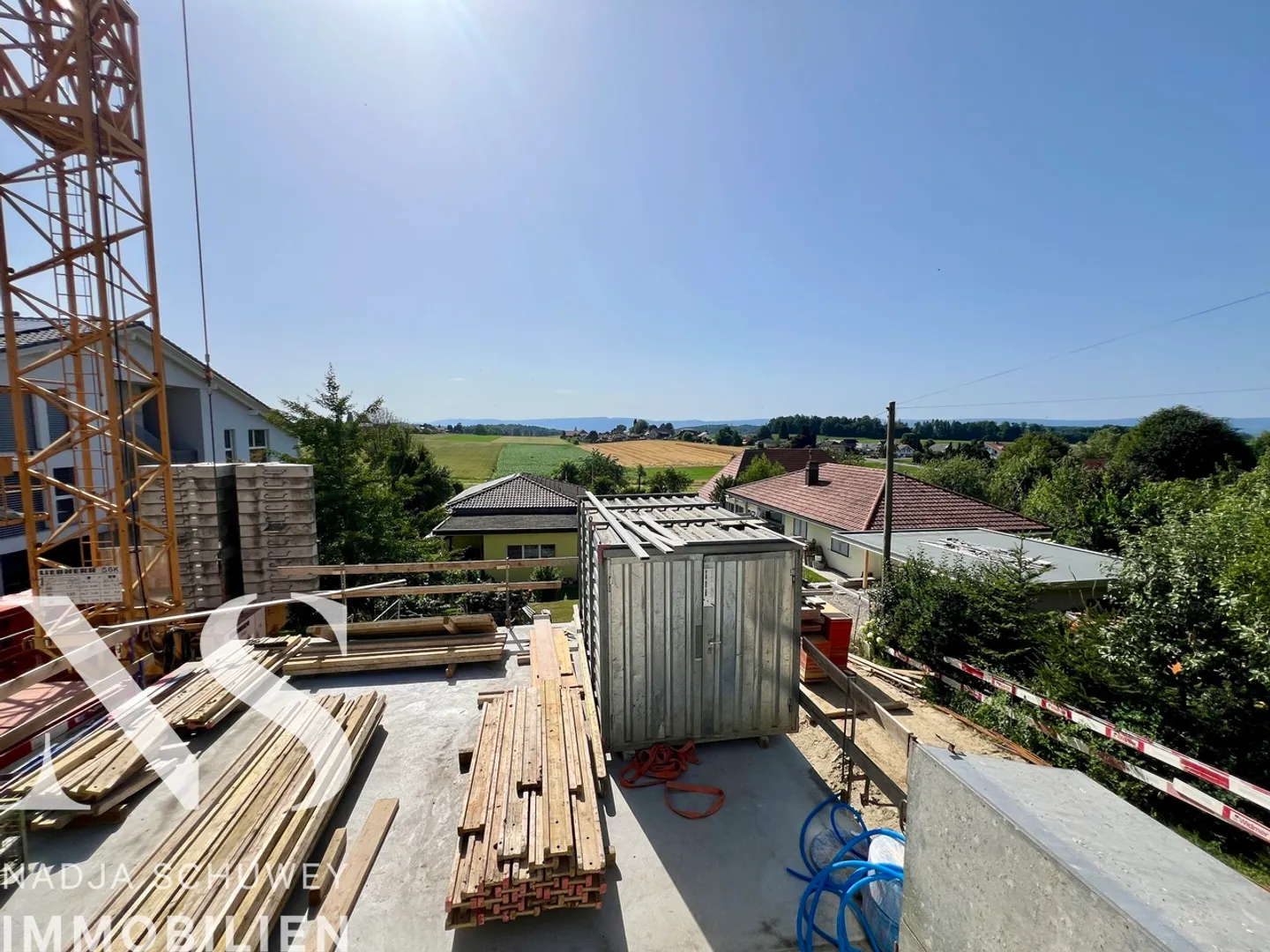 Appartamento al piano terra con giardino - 130 m² di superficie abitabile - 80 m² di terrazza - Foto 3 di 10