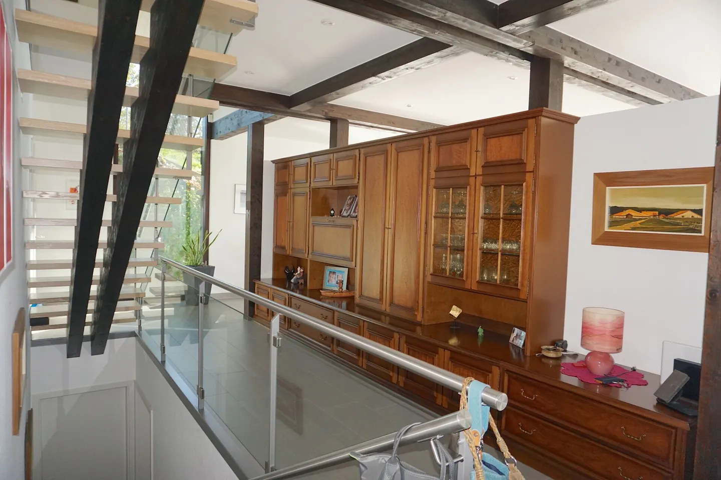 ARI-244 Prächtige Architektenvilla mit Pool und atemberaubendem Blick über die Höhen von Delémont - Foto 13 von 23