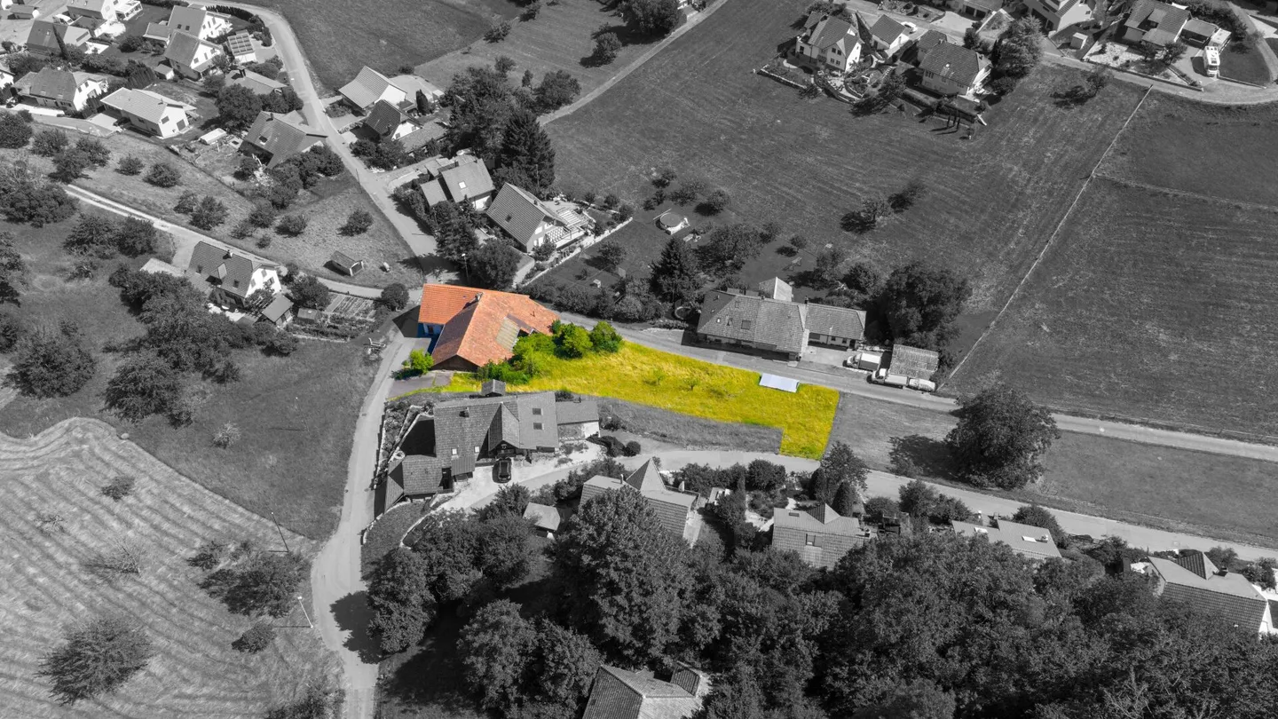 Charmantes Bauernhaus mit Land - Foto 2 von 14